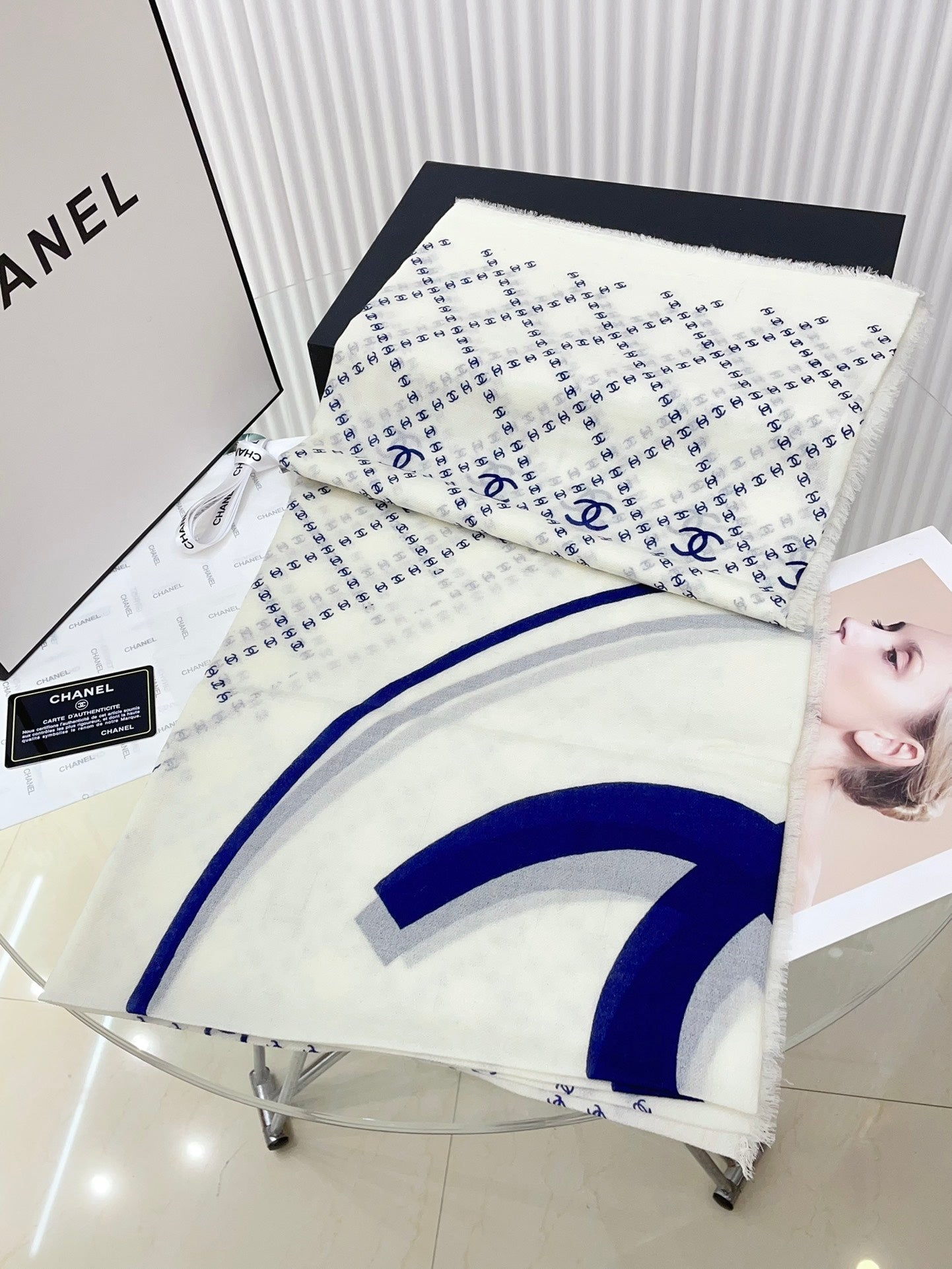 CC Square Scarf 140 CM In White With Blue Logo Cashmere 300442