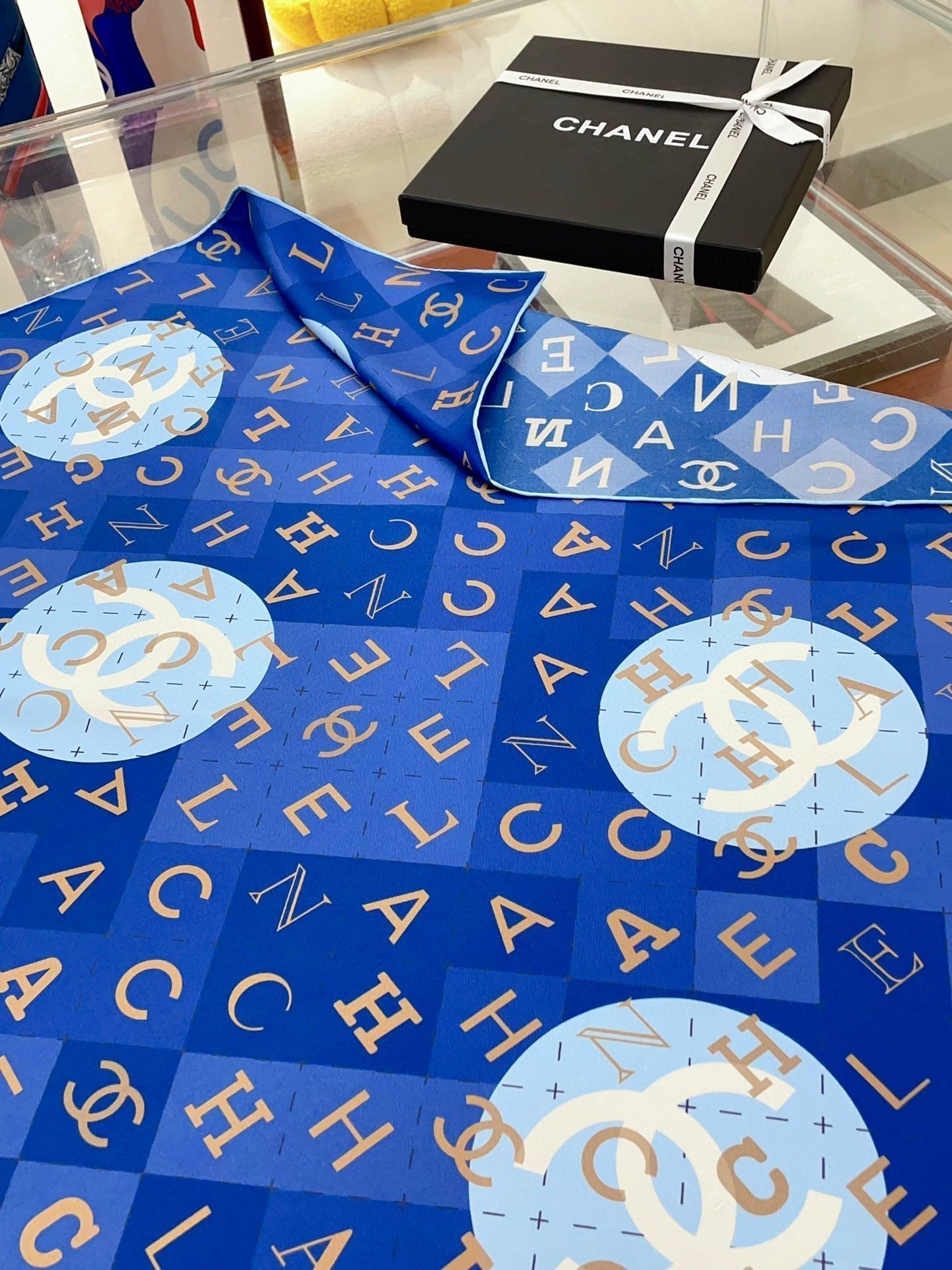 CC Square Scarf 90 CM In Blue Silk Twill 306566