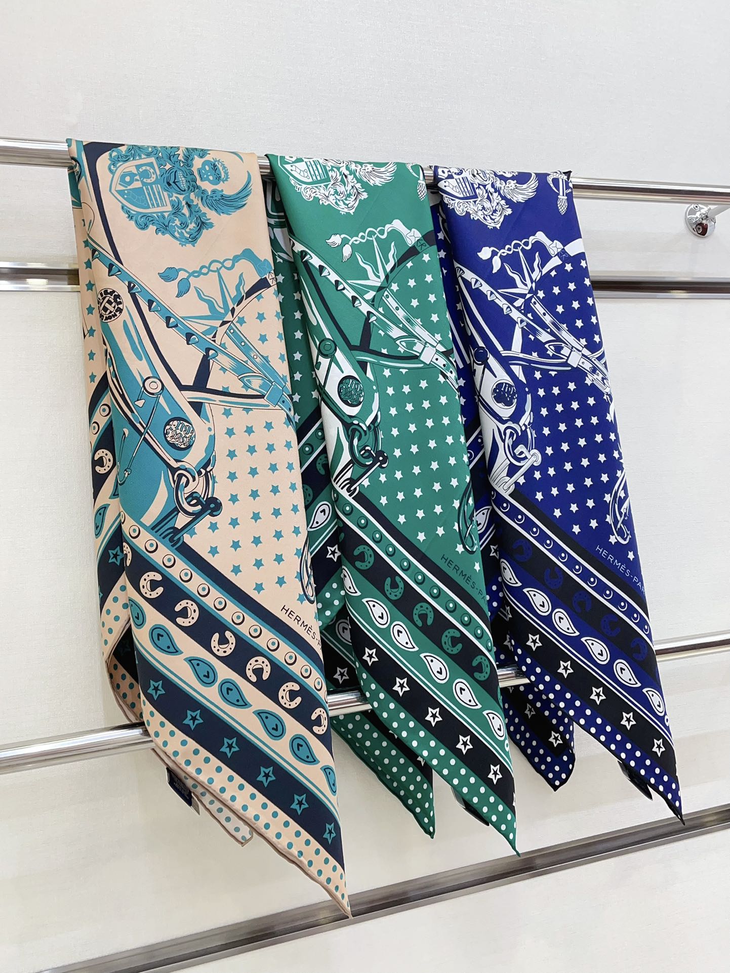 Cheval Punk Bandana Scarf 90 CM In Beige Mix Black Deep Green  Silk Twill 309211