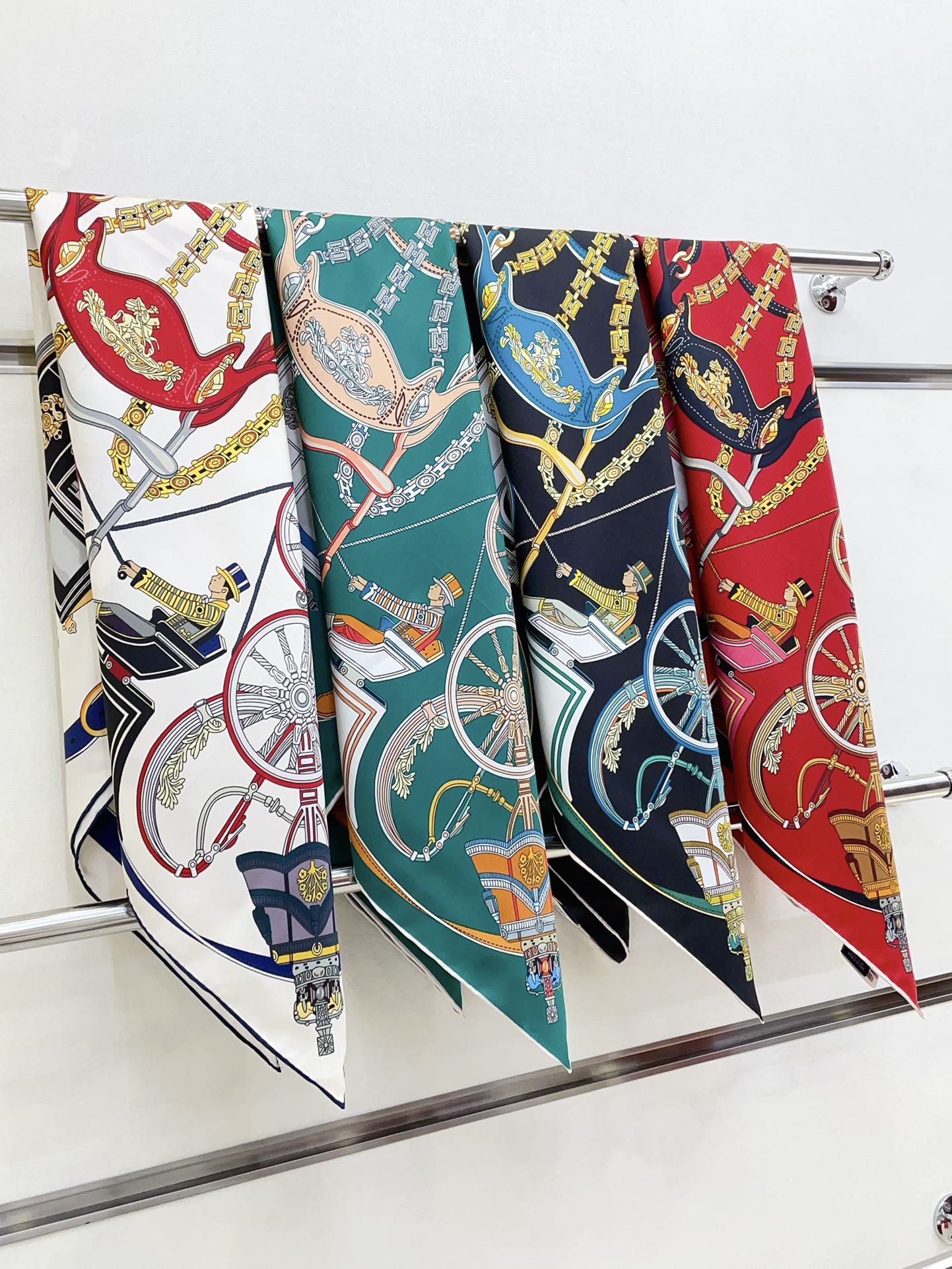 Stately Wheels Scarf 90 CM Black Colorful Silk Twill  312877