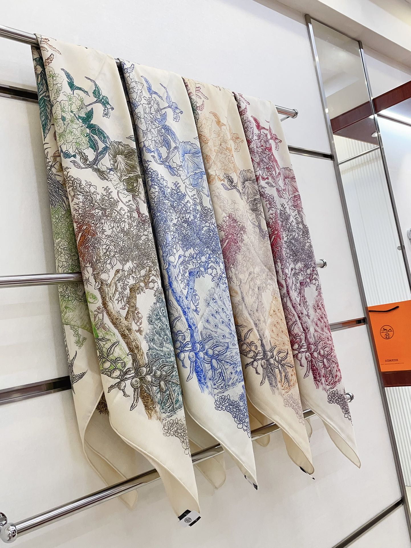 Le Jardin De Leila Au Bloc Shawl 135 CM In Colorful Cashmere And Silk 316263