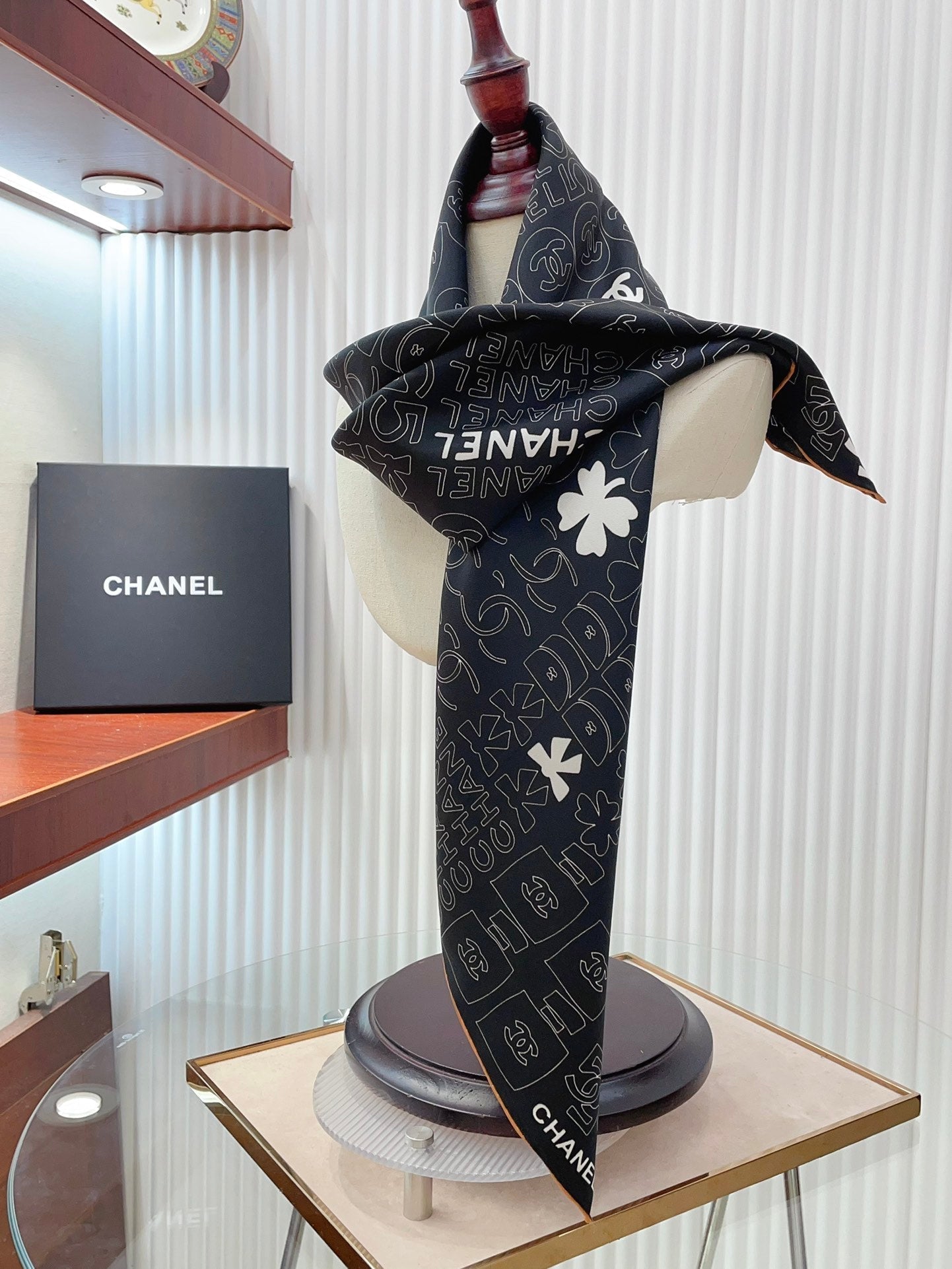 CC Square Scarf 90 CM In Black Mix White Cashmere Silk 316268