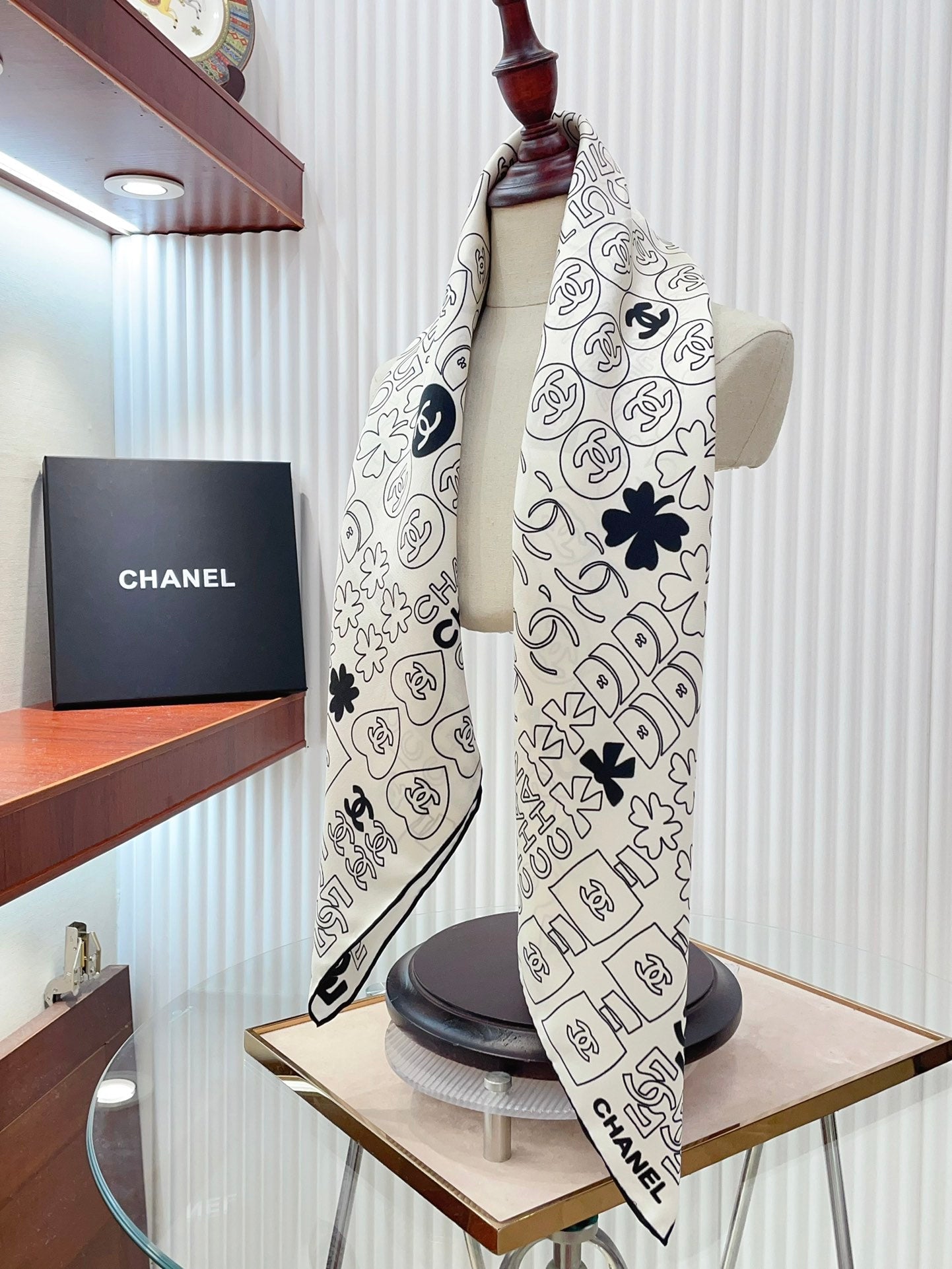 CC Square Scarf 90 CM In White Mix Black Cashmere Silk 316269