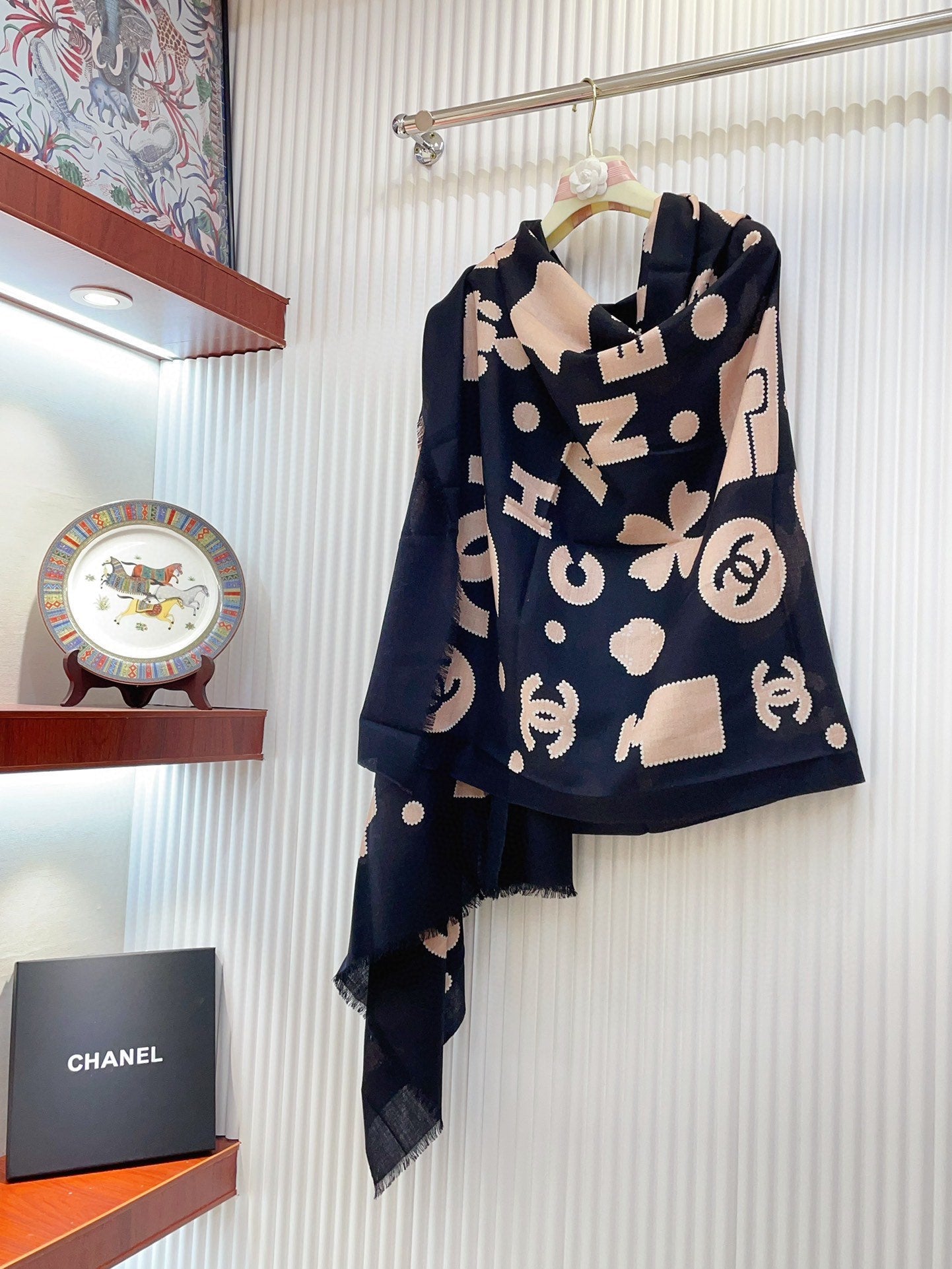CC Scarf 200 CM In Black Mix Beige Silk Cashmere 324746