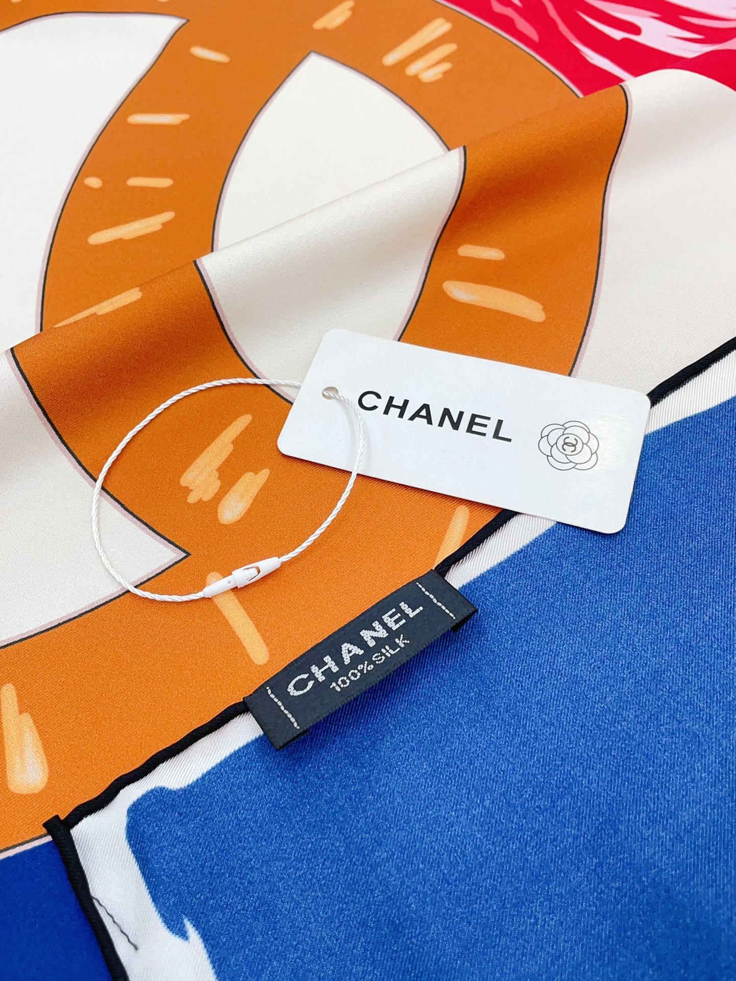 CC Square Scarf 90 CM In Colorful Silk Twill 327463