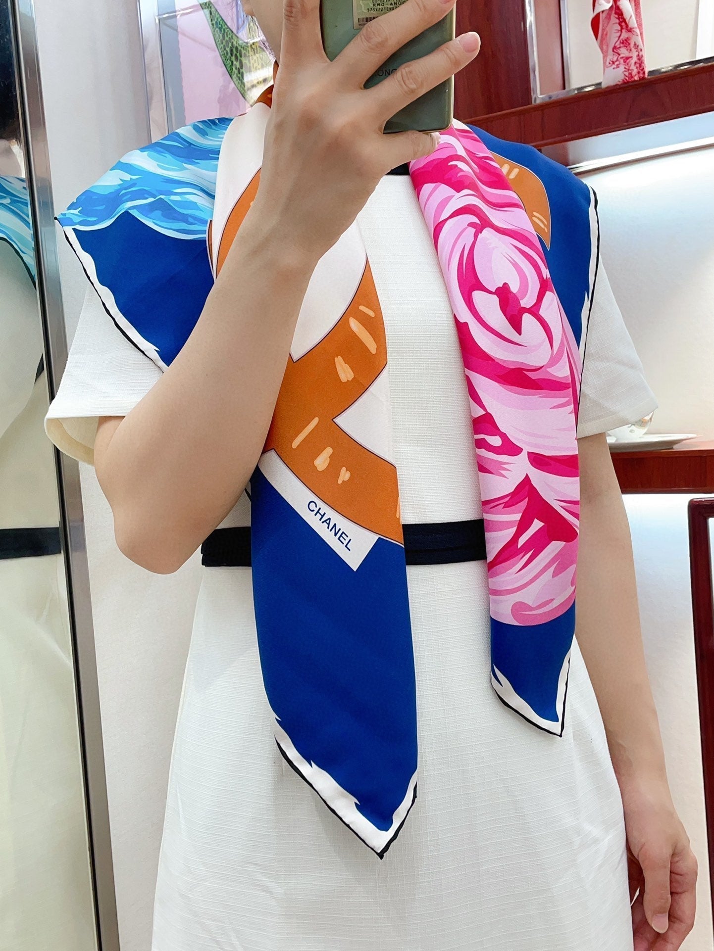 CC Square Scarf 90 CM In Colorful Silk Twill 327463