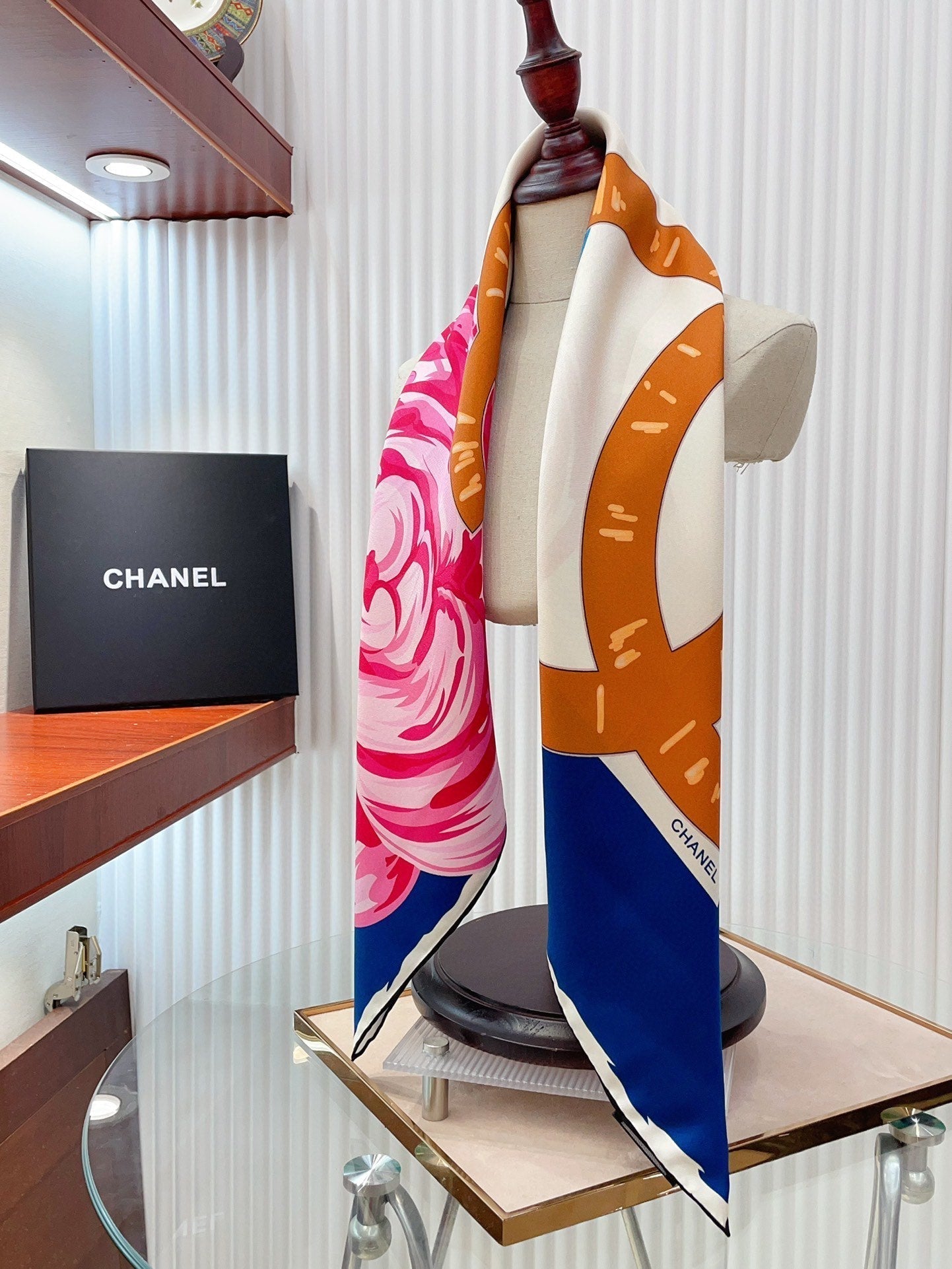CC Square Scarf 90 CM In Colorful Silk Twill 327463