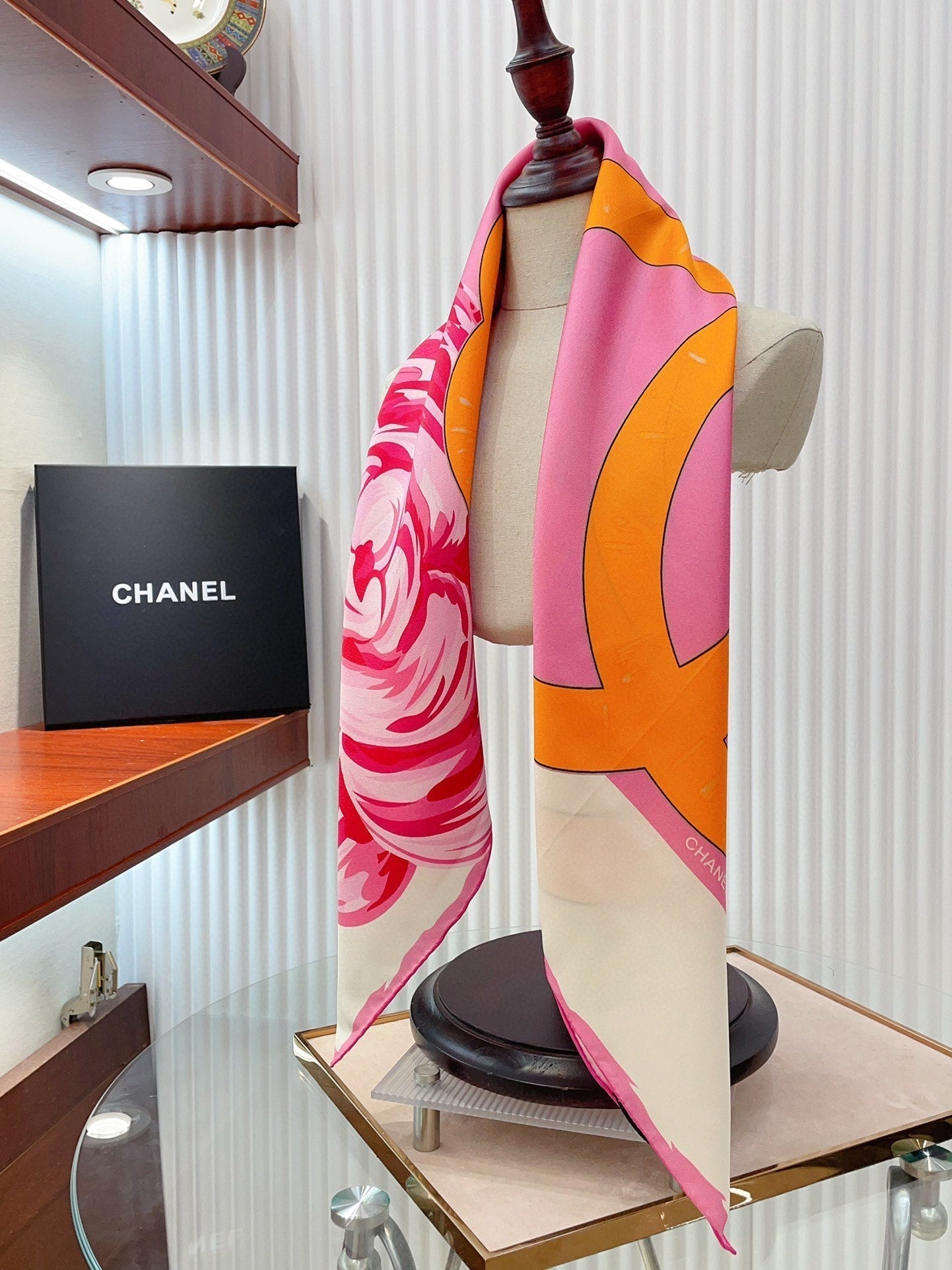 CC Square Scarf 90 CM In Colorful Silk Twill 327464