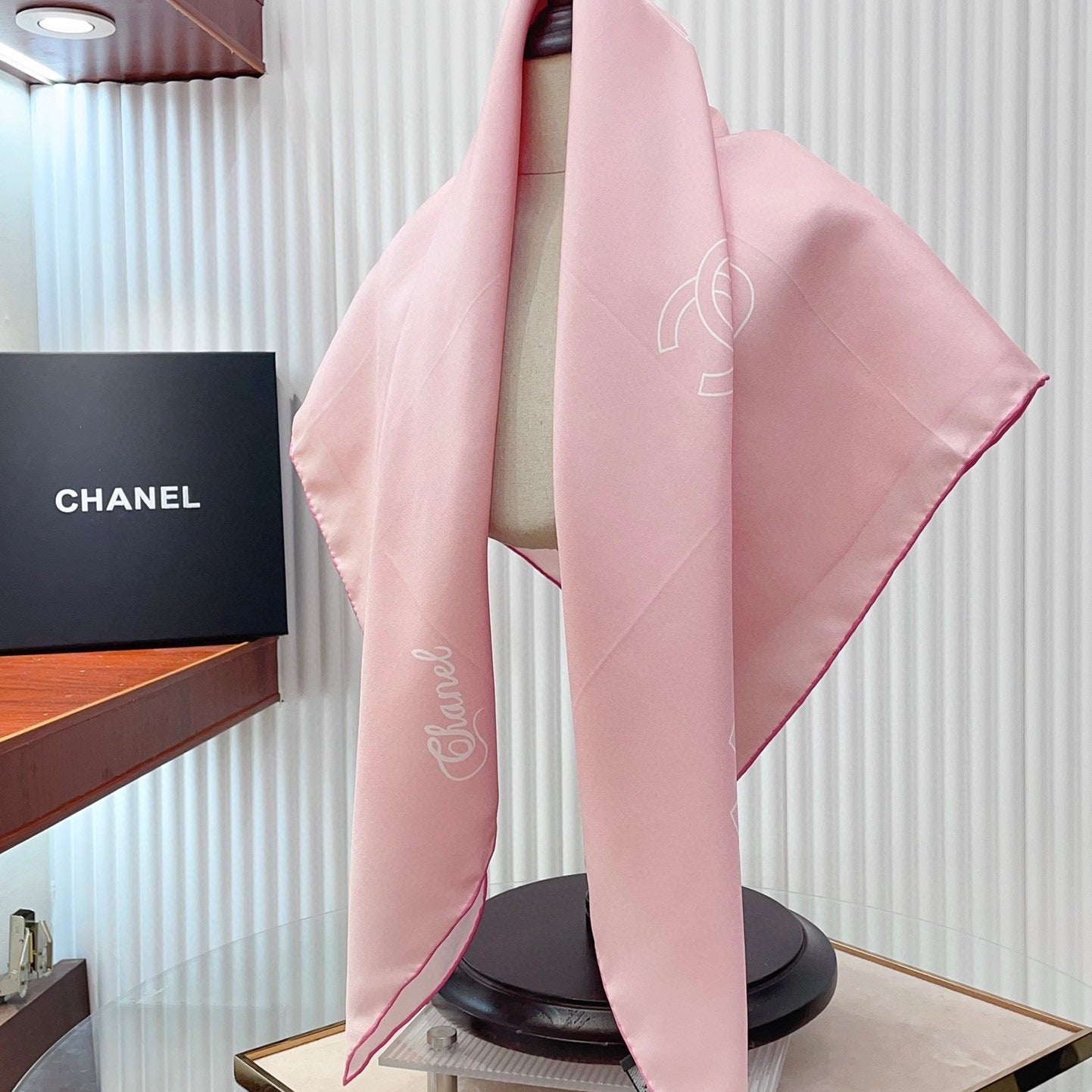 CC Square Scarf 90 CM In Pink Silk Twill 335844