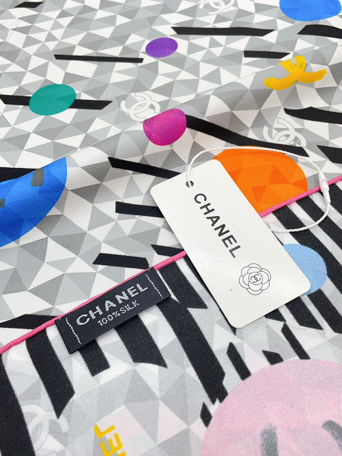 CC Square Scarf 90 CM In Colorful Silk Twill 335849