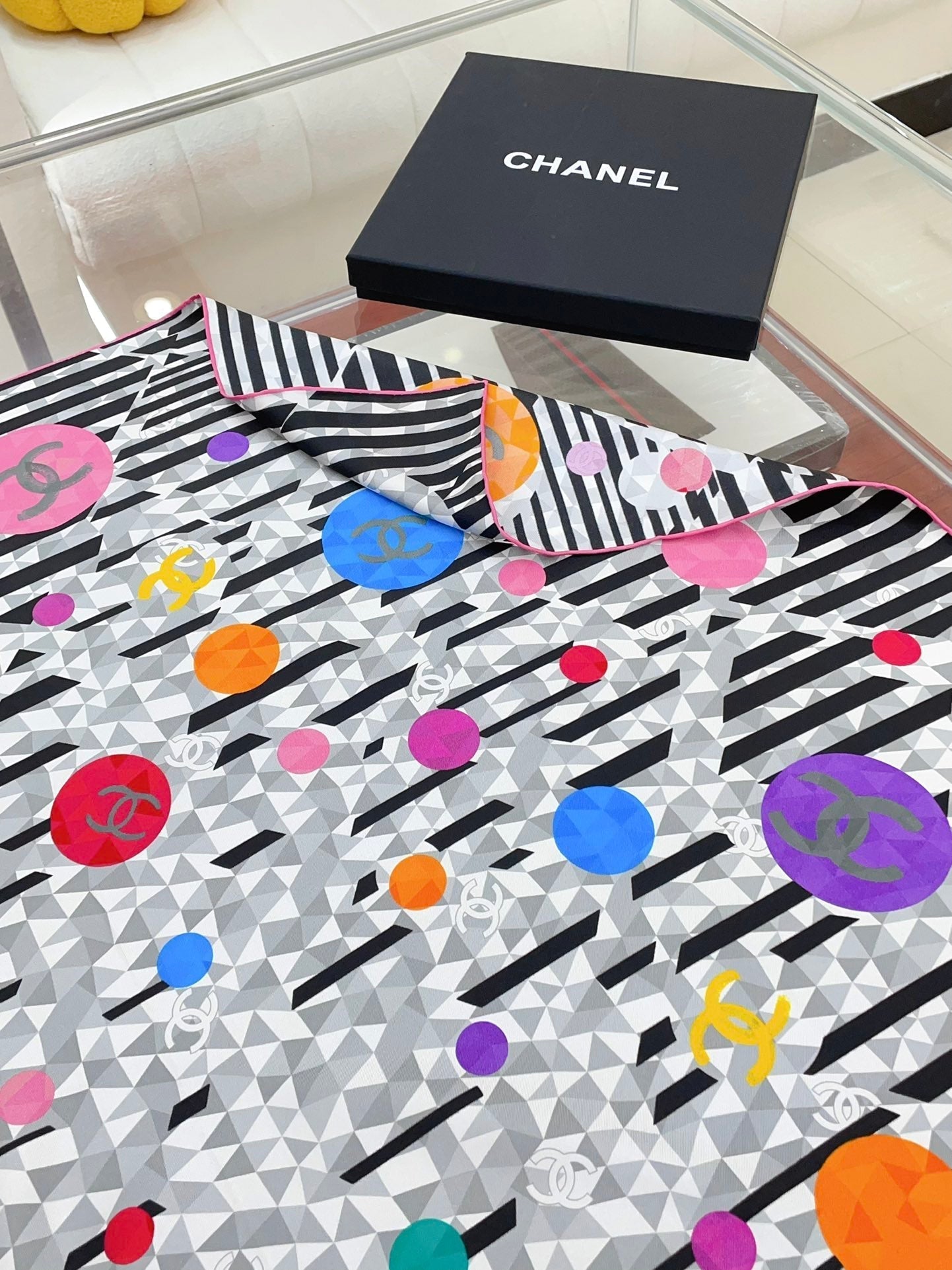 CC Square Scarf 90 CM In Colorful Silk Twill 335849
