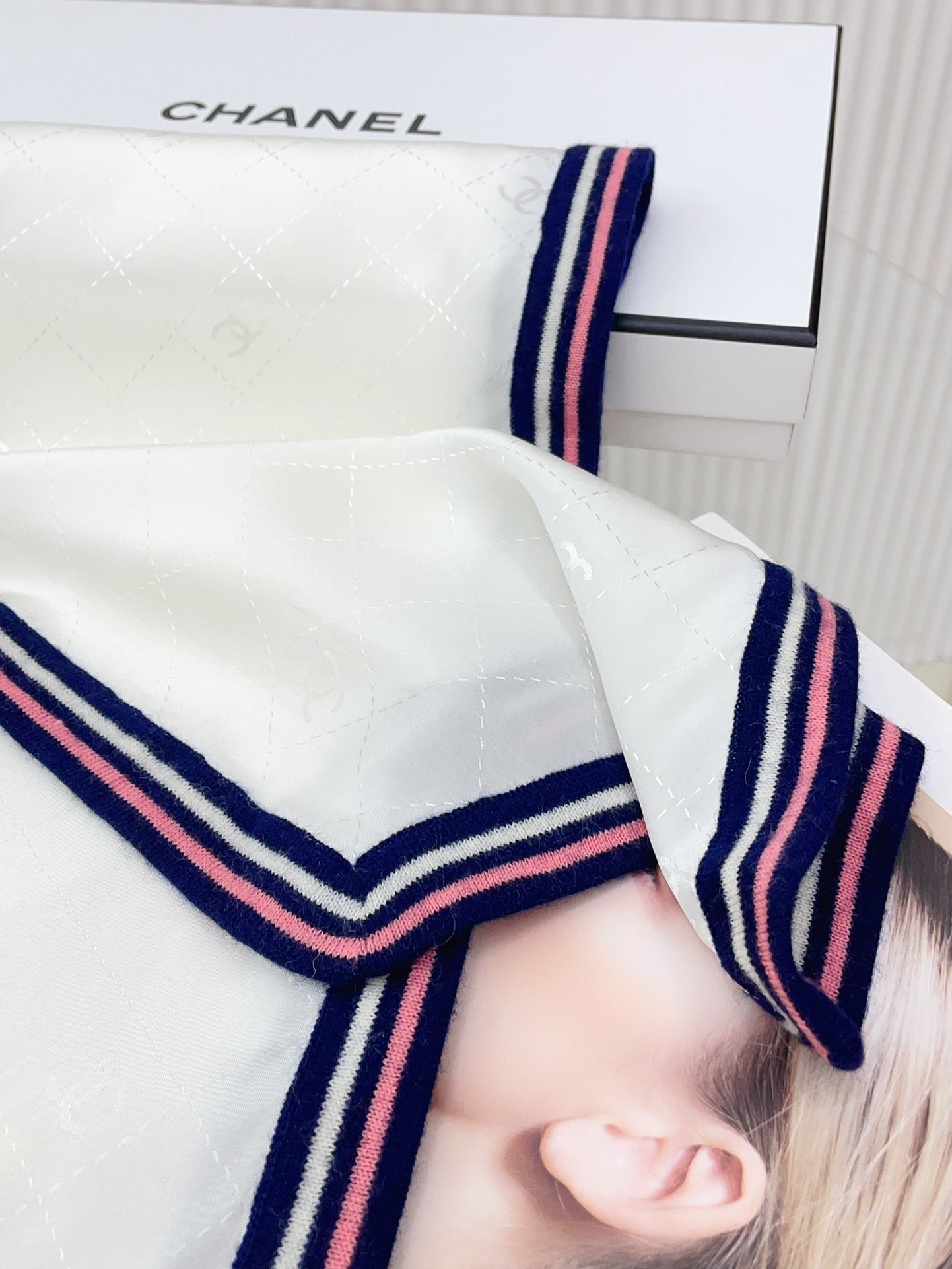 CC Scarf 200 CM In White Mix Darl Blue Silk 357900