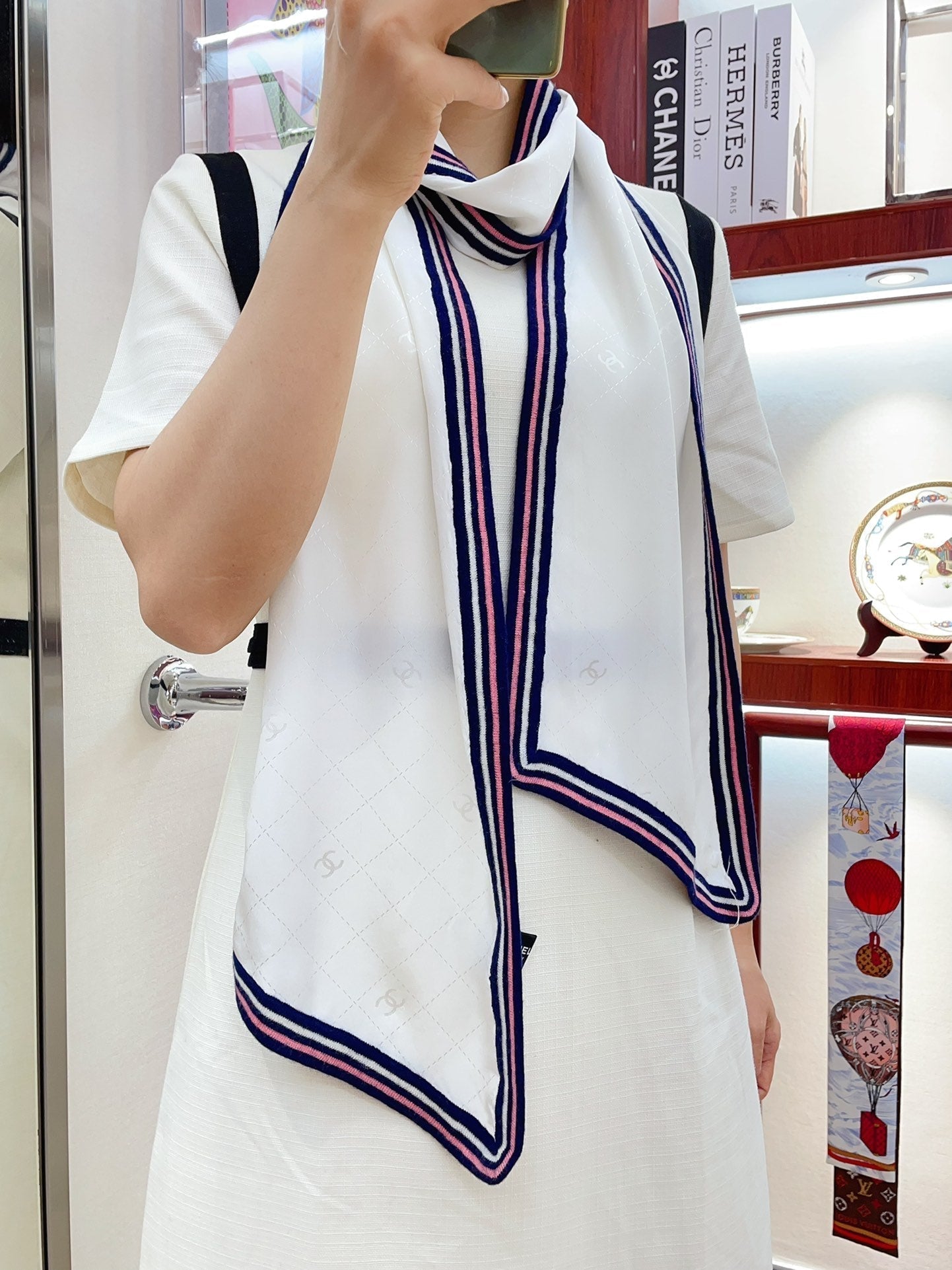 CC Scarf 200 CM In White Mix Darl Blue Silk 357900