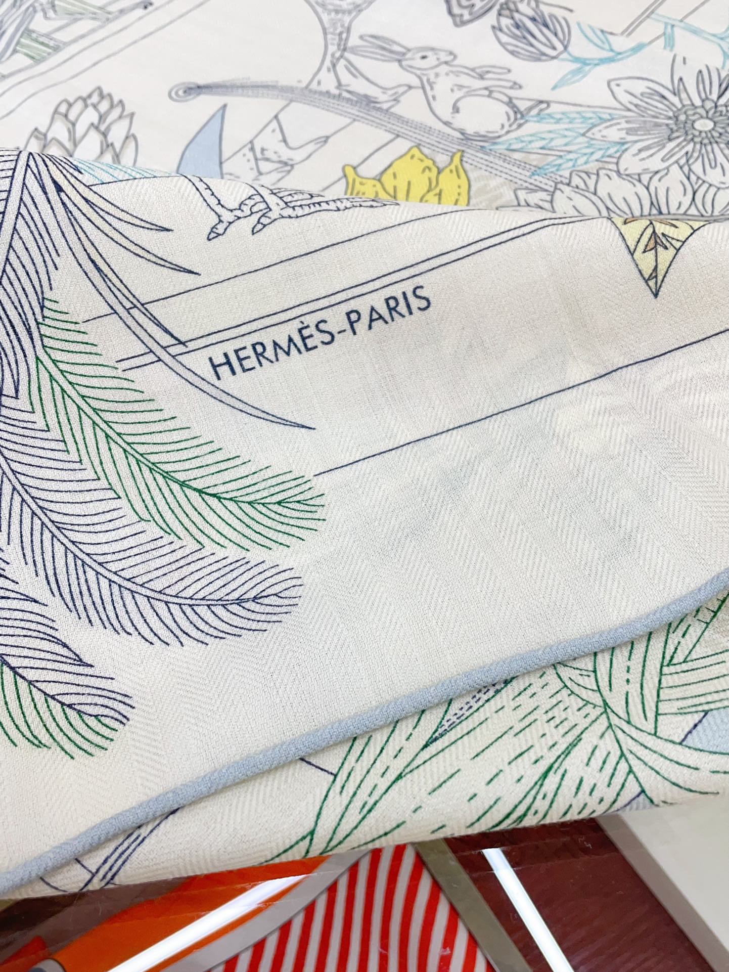 PRECIOUS PARADISE SCARF 135 CM IN COLORFUL CASHMERE AND SILK 379792