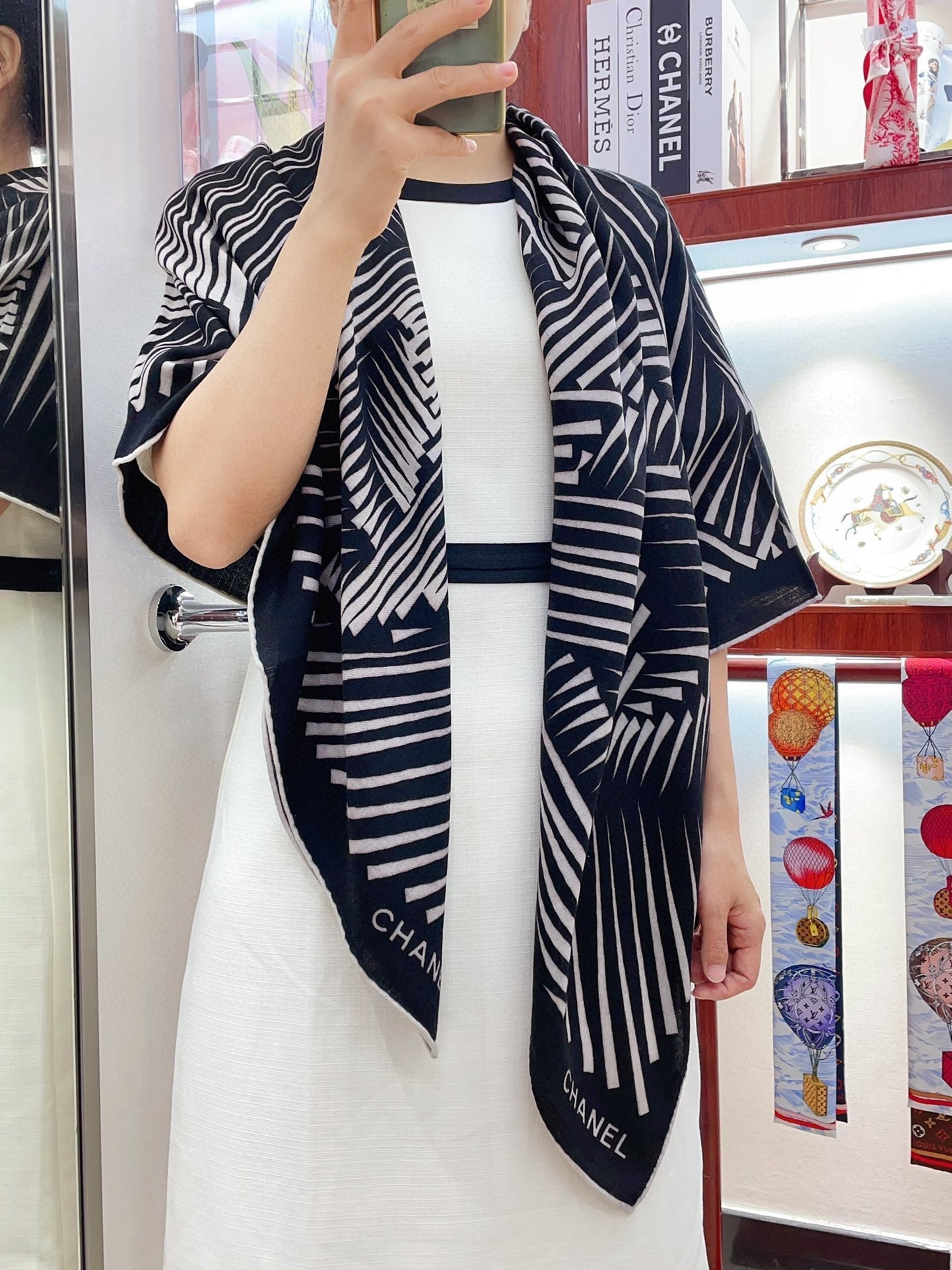 CC Square Scarf 140 CM In Black White Cashmere Mix Silk 382617