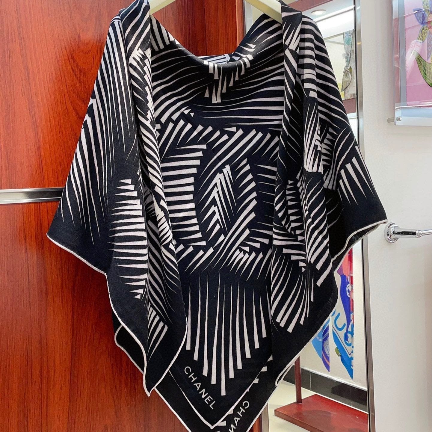 CC Square Scarf 140 CM In Black White Cashmere Mix Silk 382617