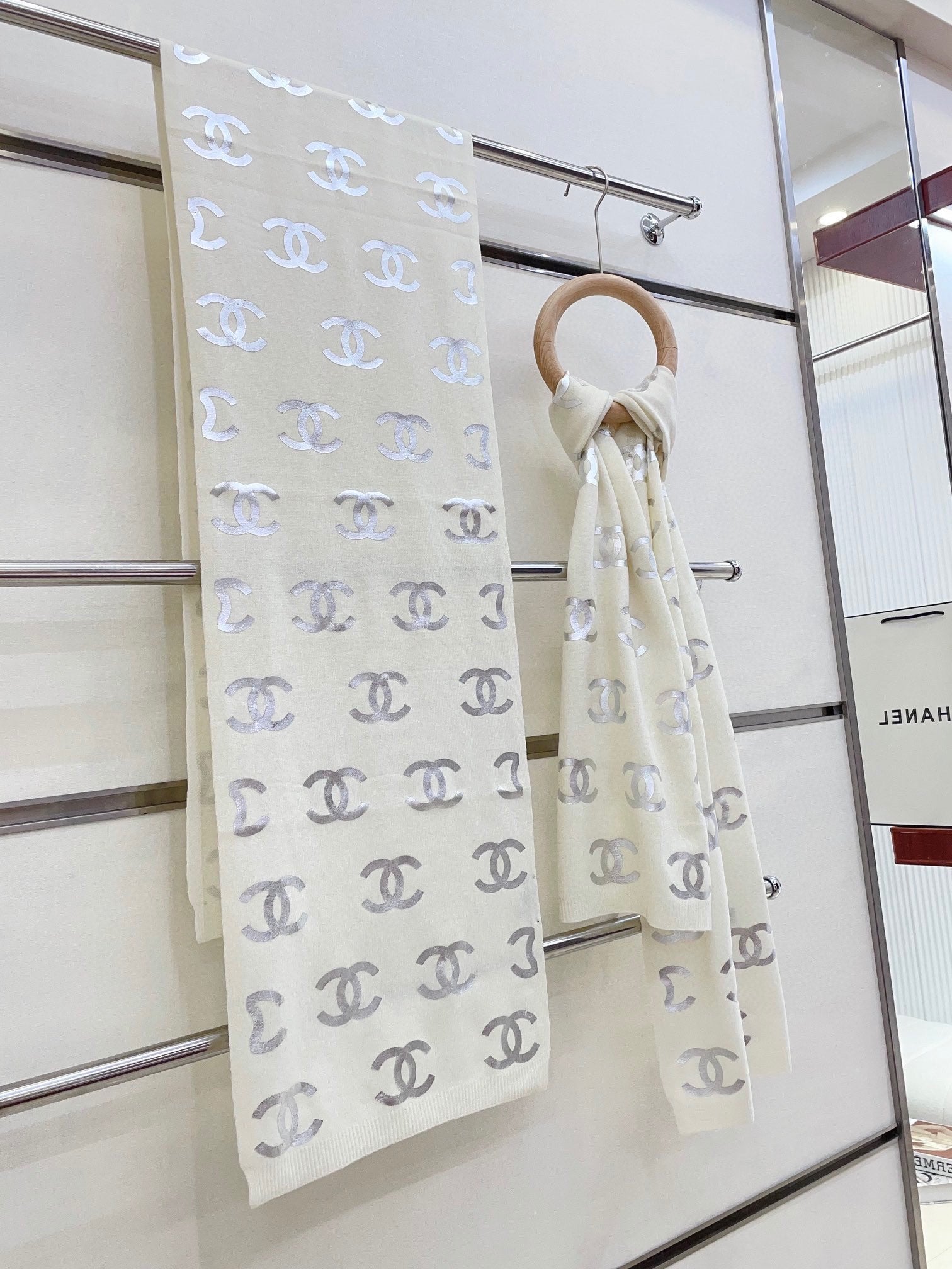 CC Scarf 190 CM In White Logo Print Cashmere  401169