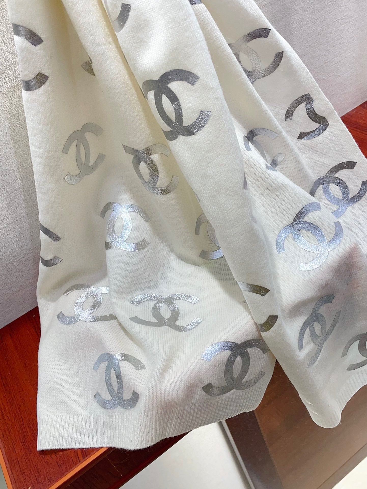 CC Scarf 190 CM In White Logo Print Cashmere  401169