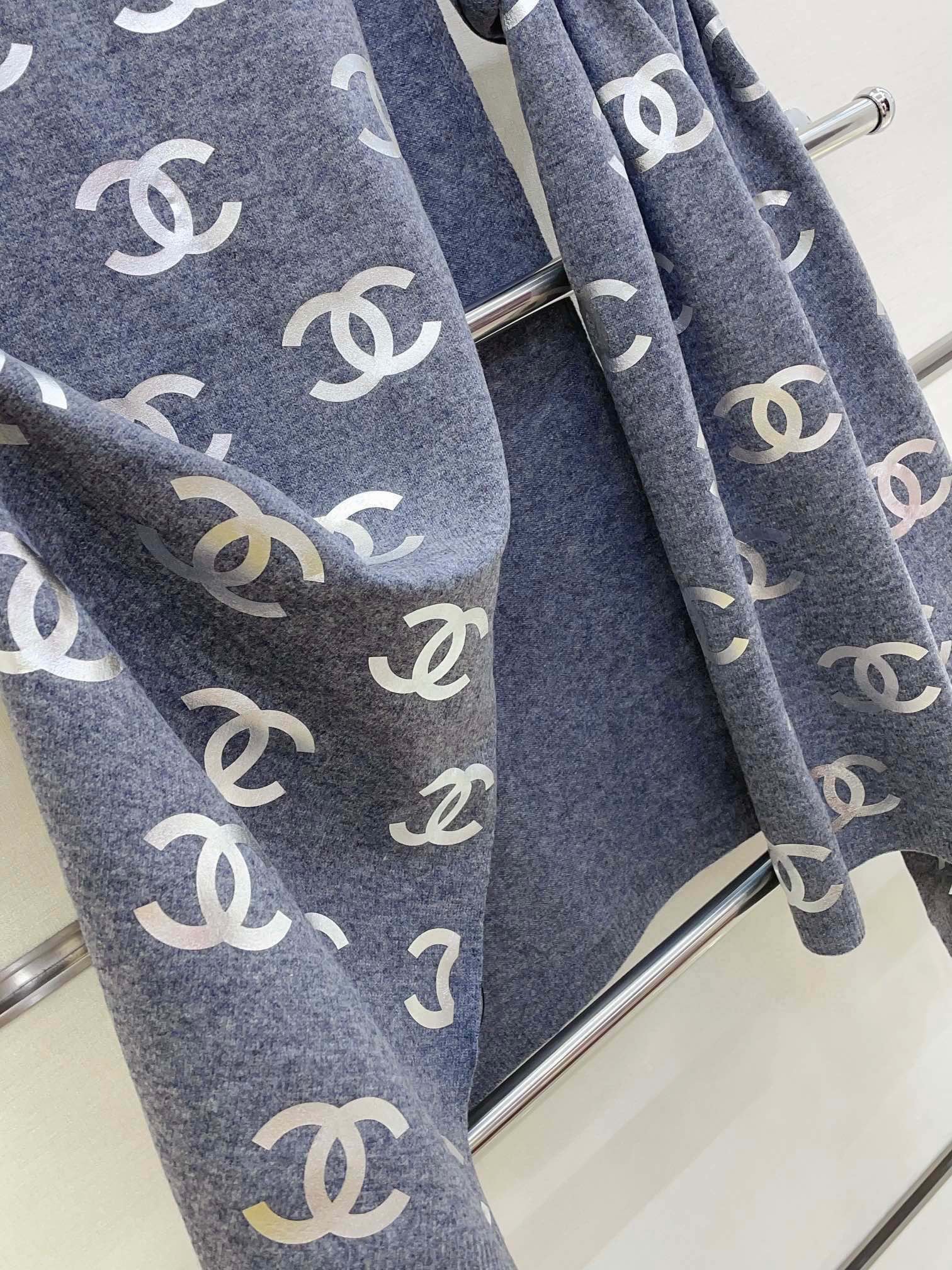 CC Scarf 190 CM In Grey Logo Print Cashmere 401170