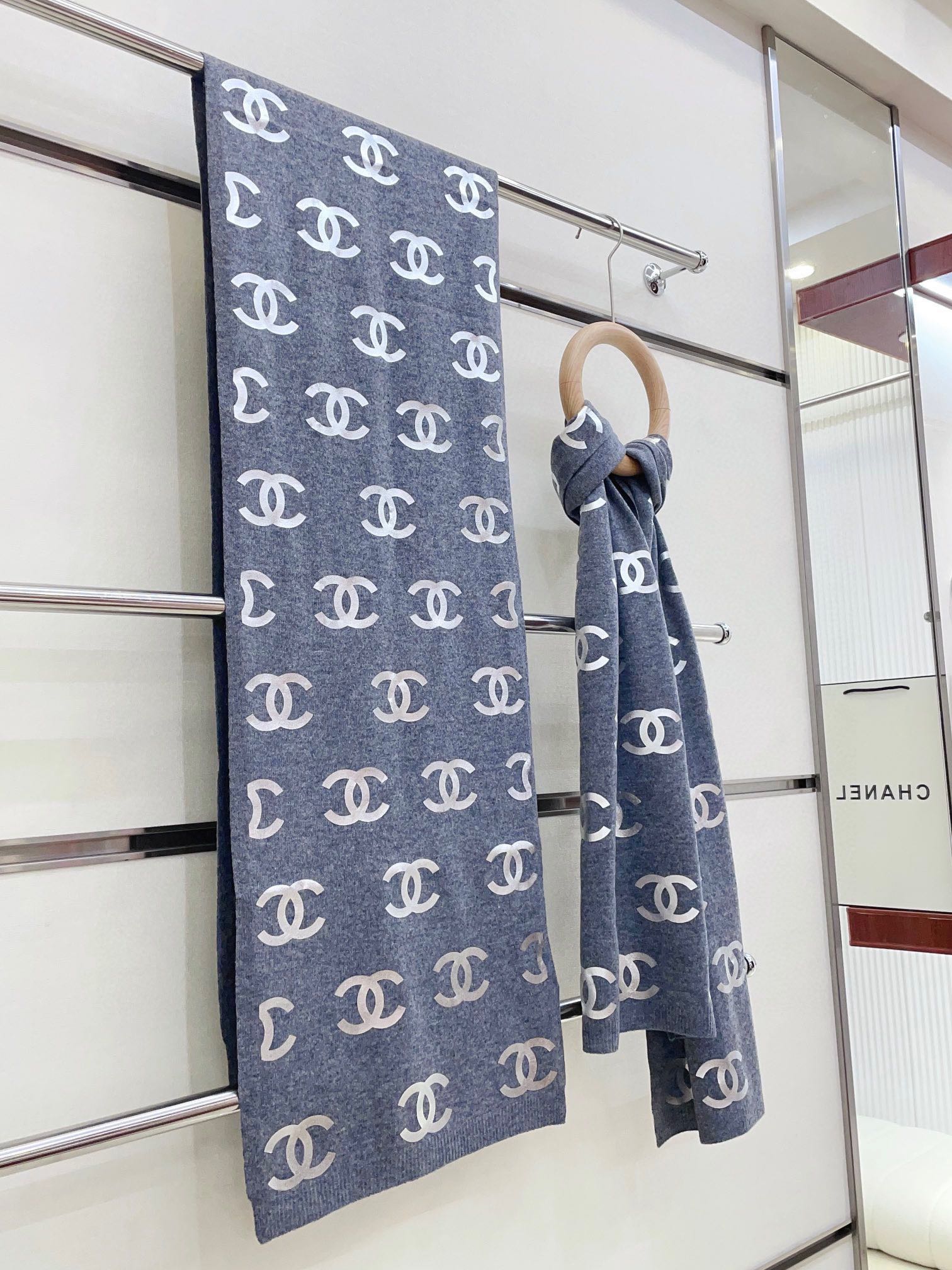 CC Scarf 190 CM In Grey Logo Print Cashmere 401170