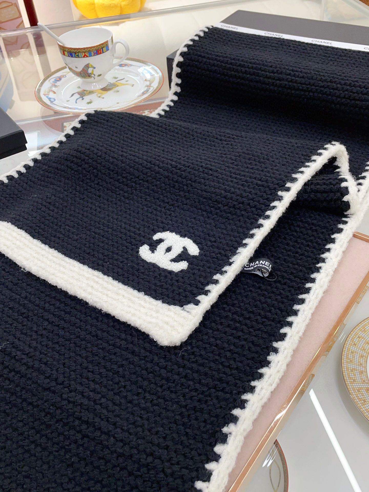 CC Scarf 200 CM In Black Cashmere 410211