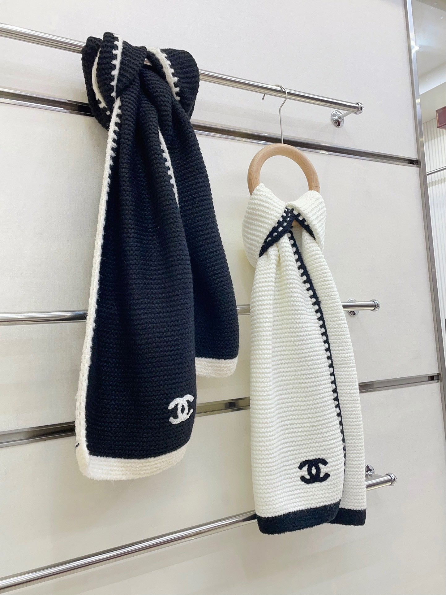 CC Scarf 200 CM In White Cashmere 410212