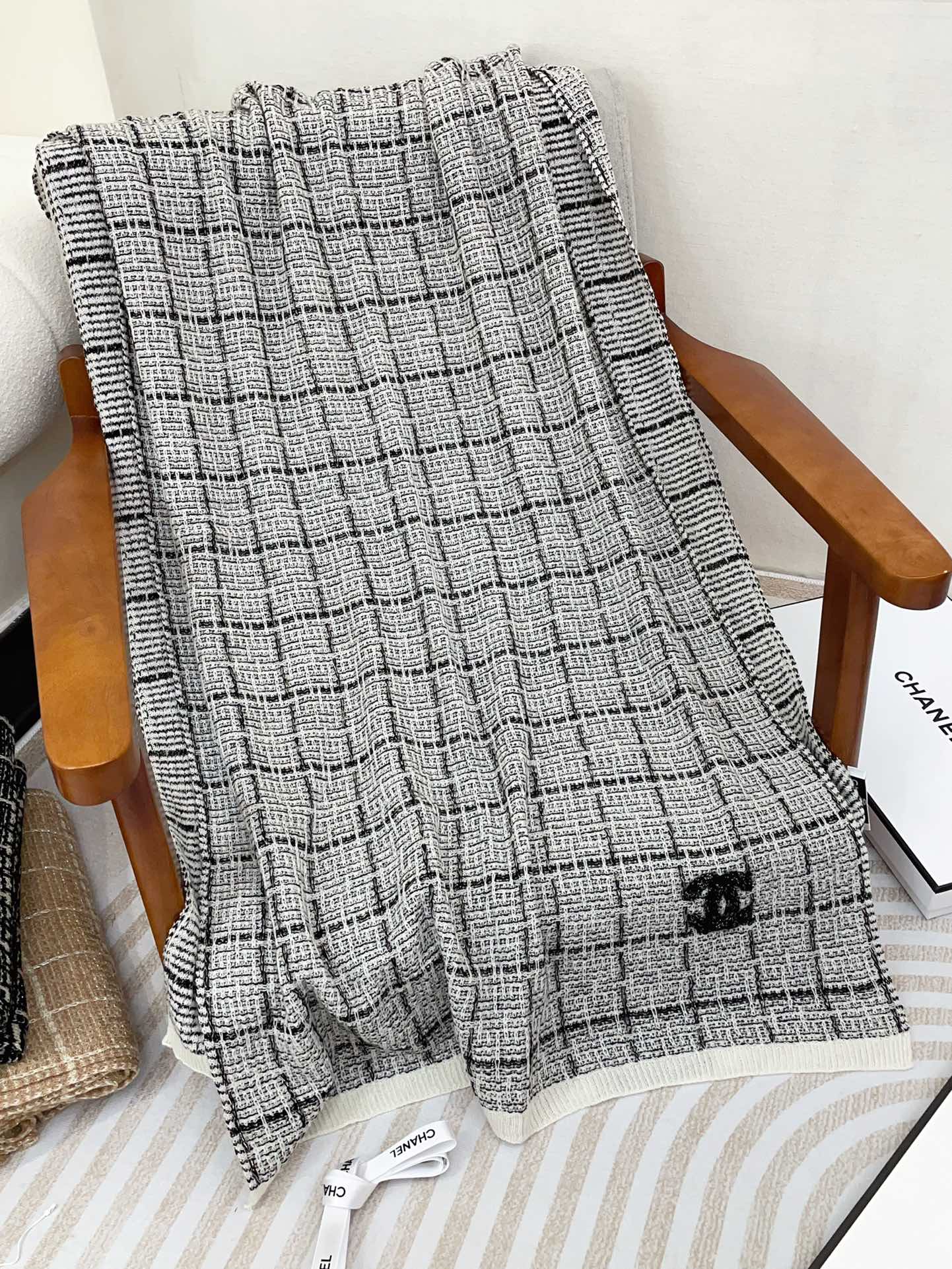 CC Scarf 180 CM In Grey With Black Stripes Cashmere 415180