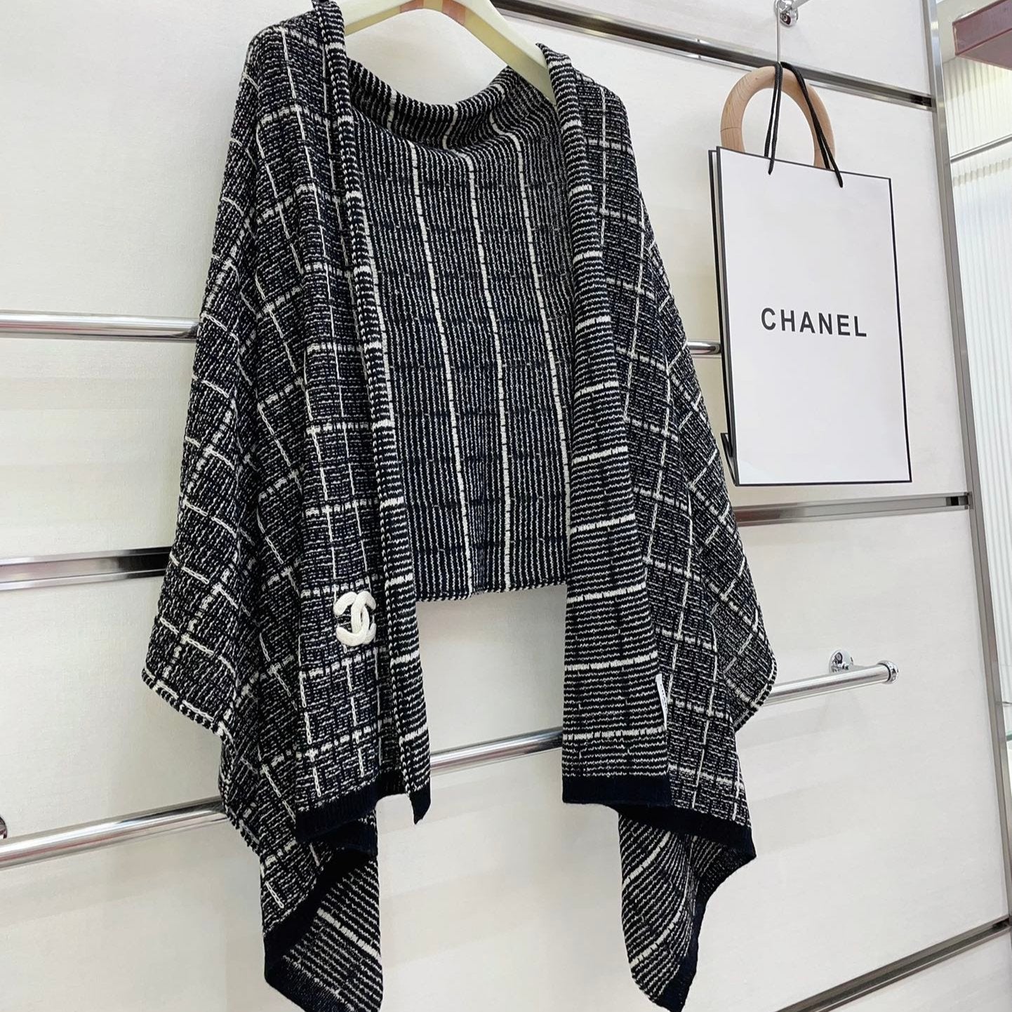 CC Scarf 180 CM In Black With White Stripes Cashmere 415181