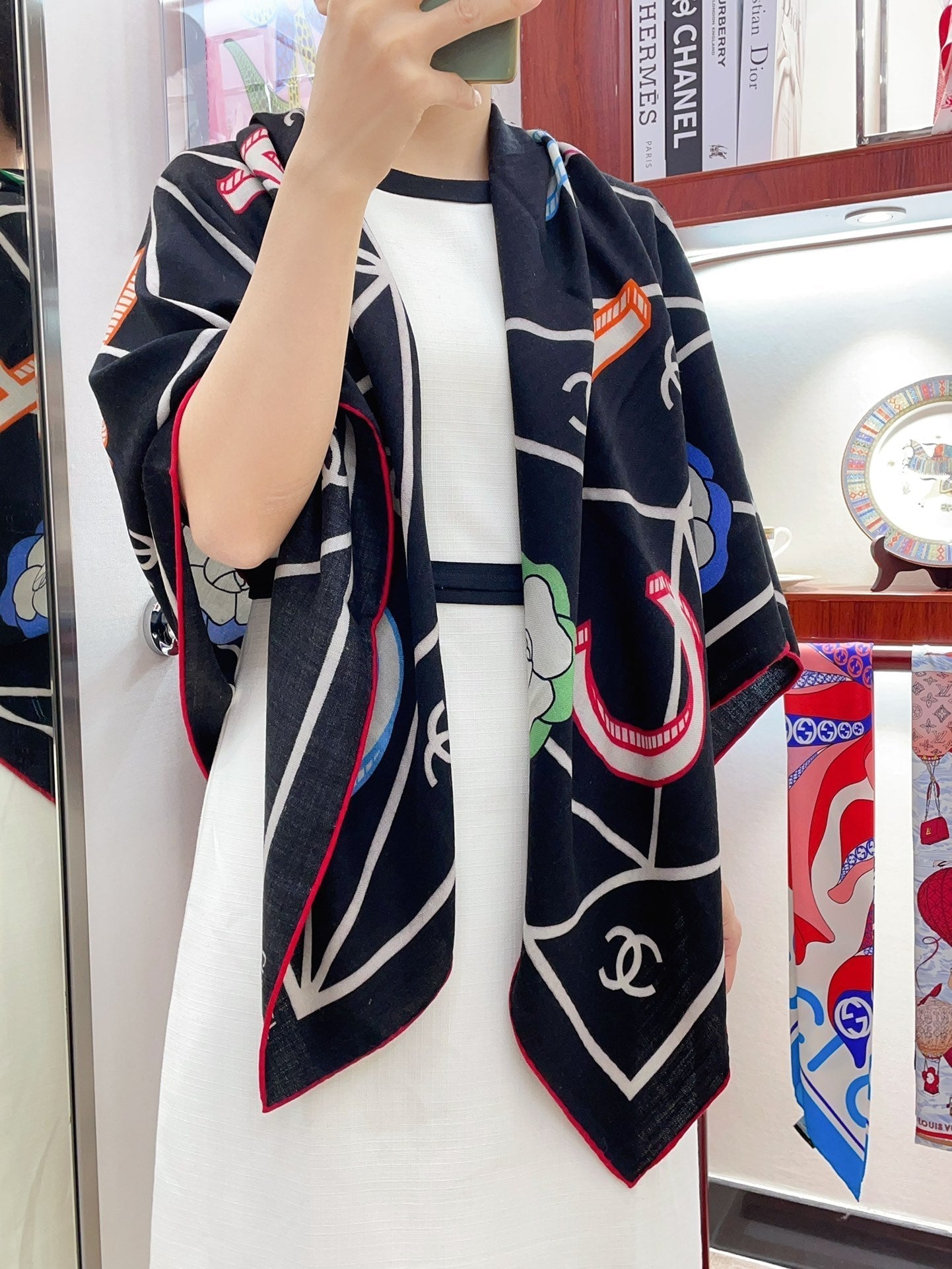 CC Square Scarf 140 CM In Black Colorful Cashmere Silk 418209