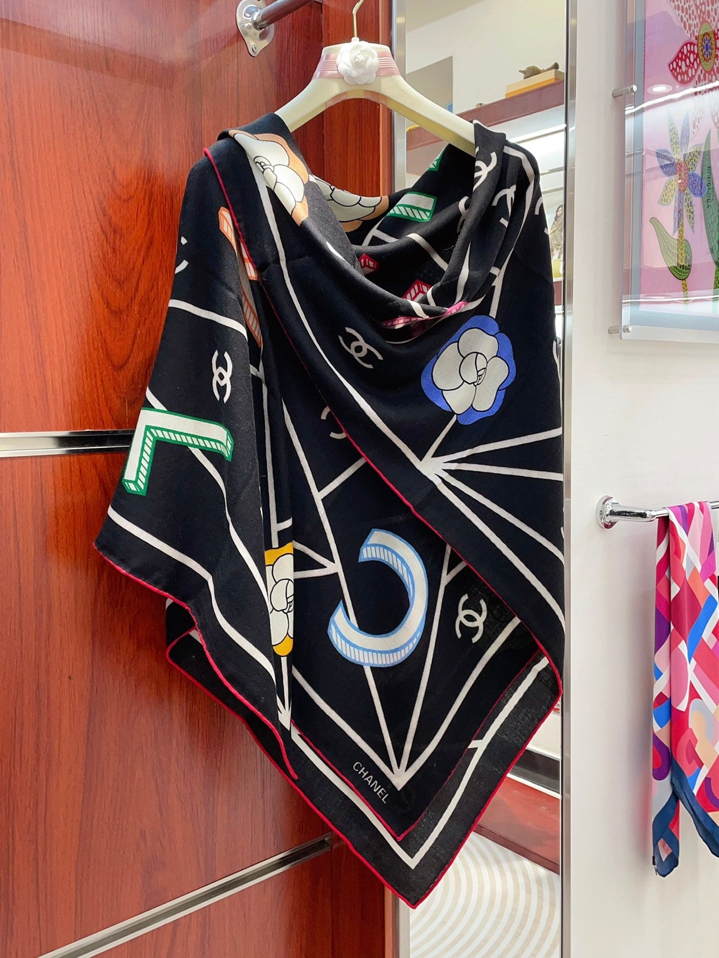CC Square Scarf 140 CM In Black Colorful Cashmere Silk 418209