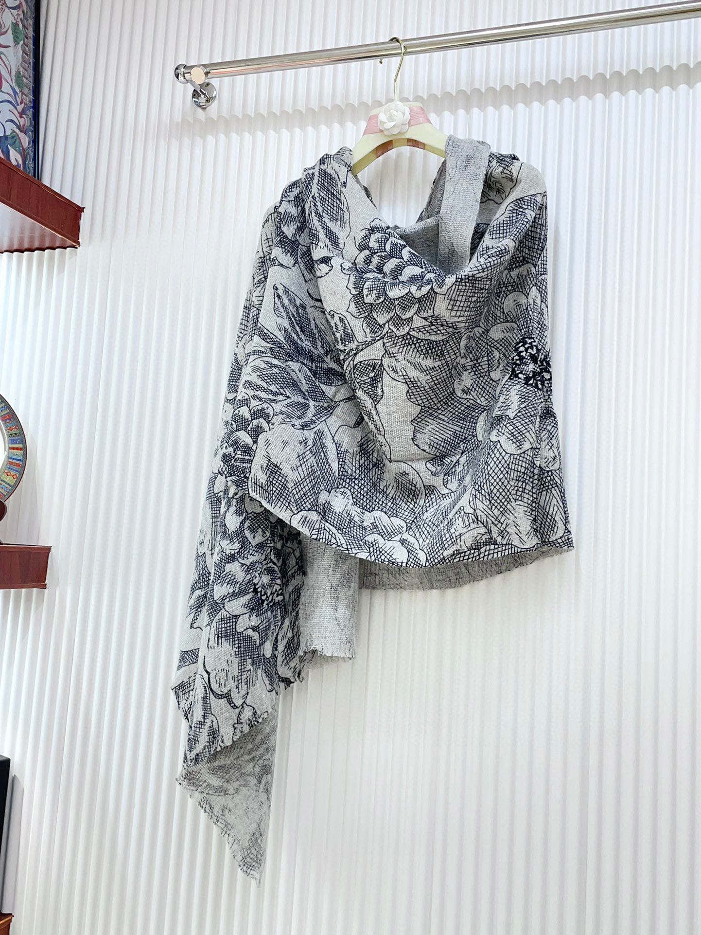 CC Scarf 180 CM In Grey Black Cashmere  419805