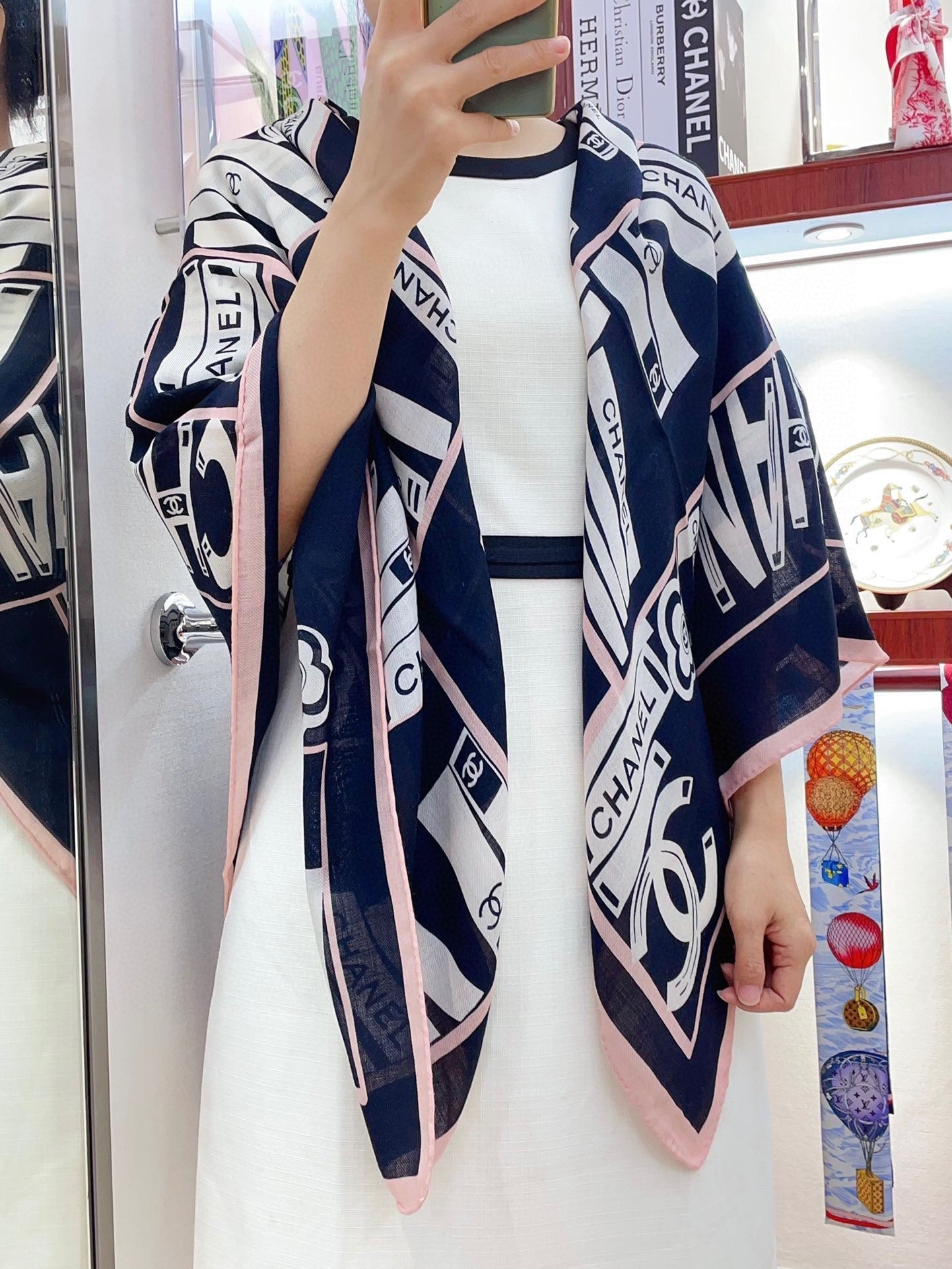CC Square Scarf 140 CM In Black White Mix Pink Silk  422756