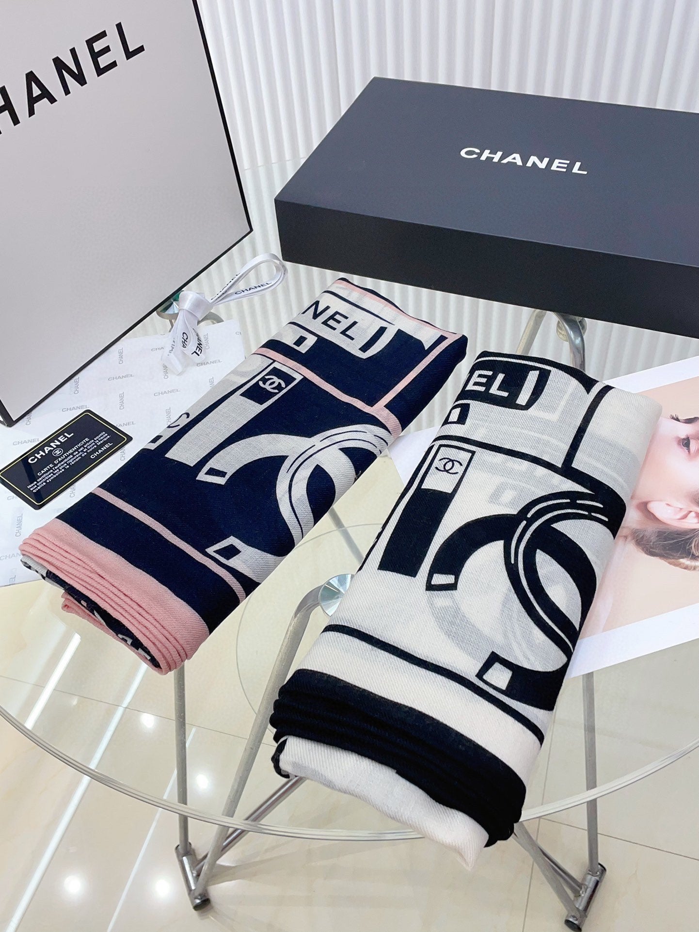CC Square Scarf 140 CM In Black White Mix Pink Silk  422756