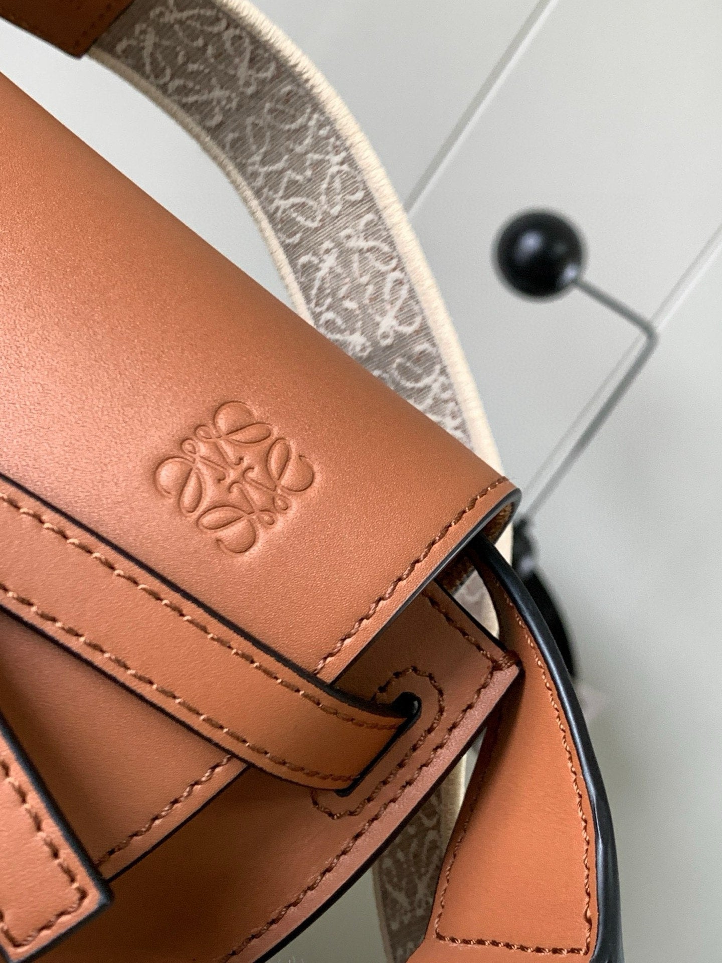Loewe Saddle Bag 21 Brown Leather 280446