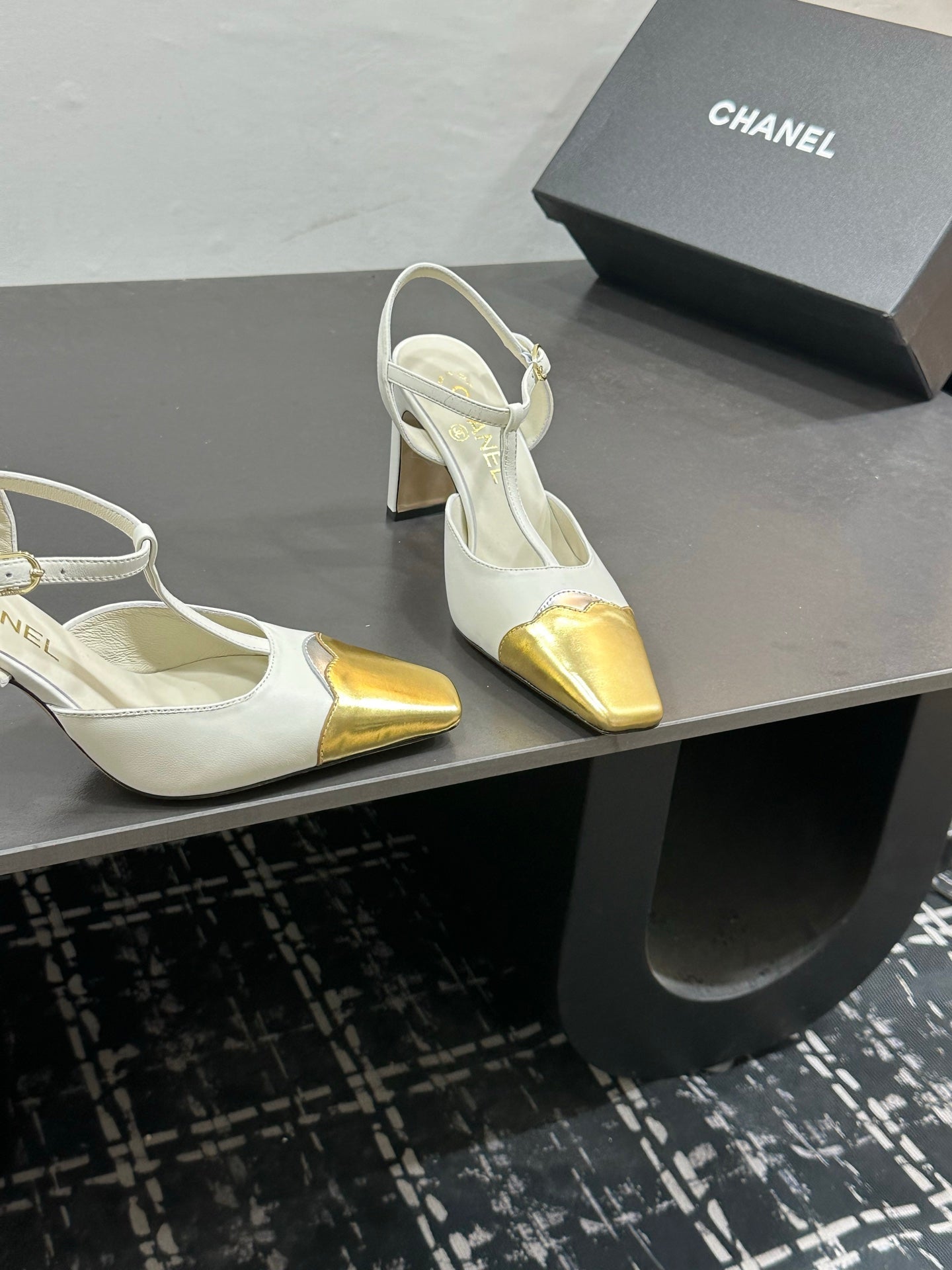 Chanel 2026 Slingback Pumps Leather Sheepskin 832516