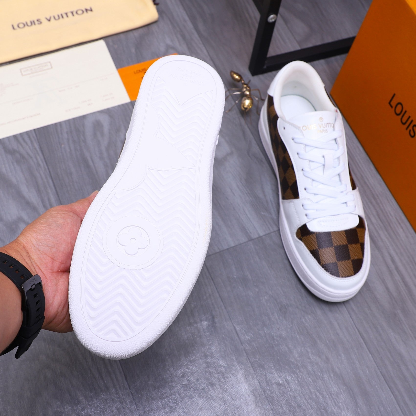 LV TRAINER SHOES IN WHITE MIX BROWN DAMIER CALFSKIN