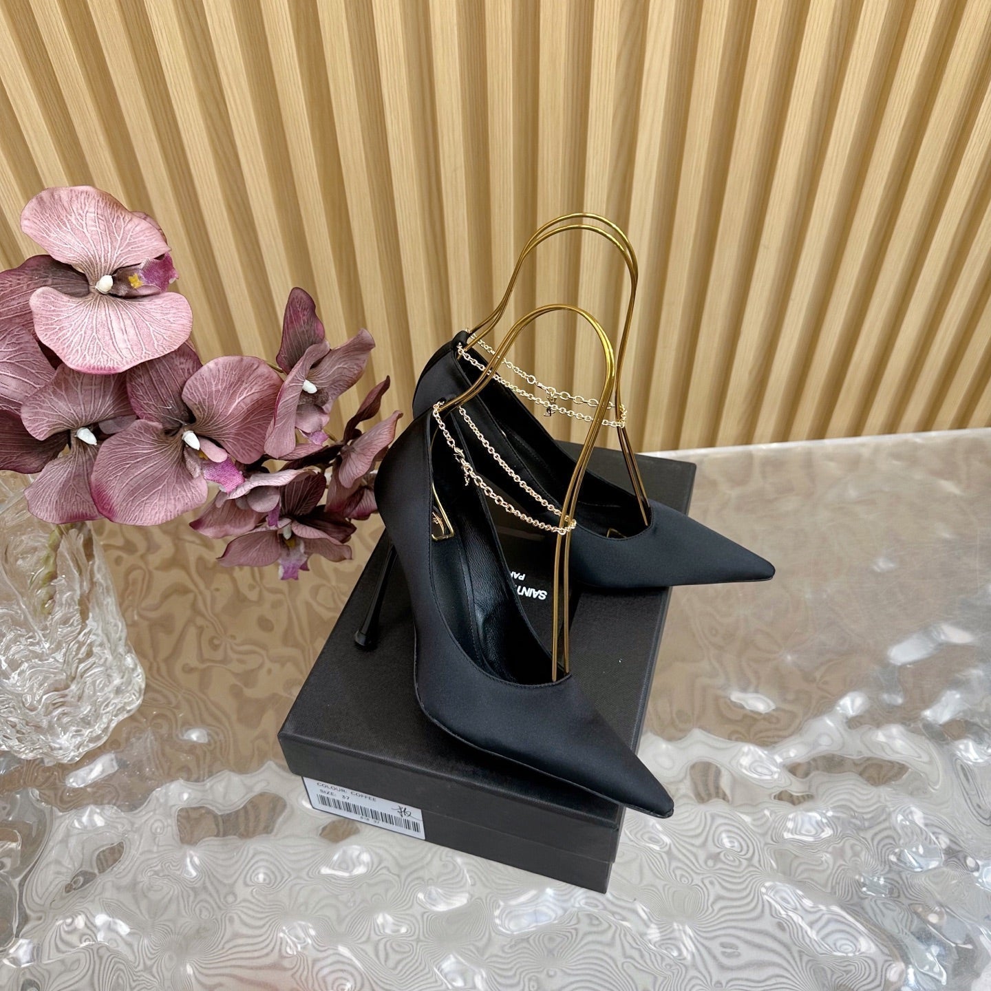 RÃ‰GINE PUMPS IN BLACK SATIN GOLD CHAIN
