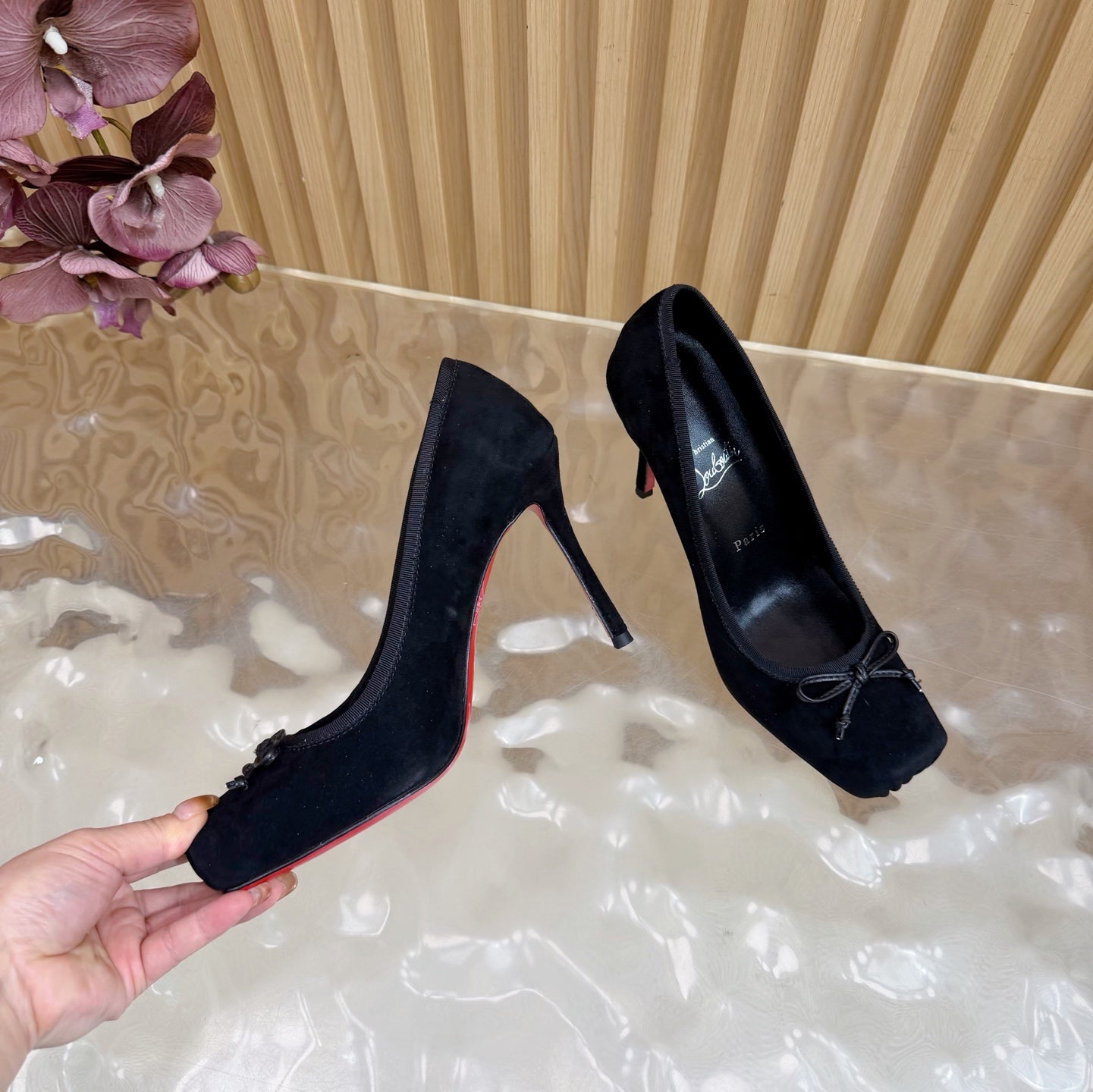 Christian Louboutin 2026 Cassia Nodo 100mm Pumps Crepe-Satin 776028