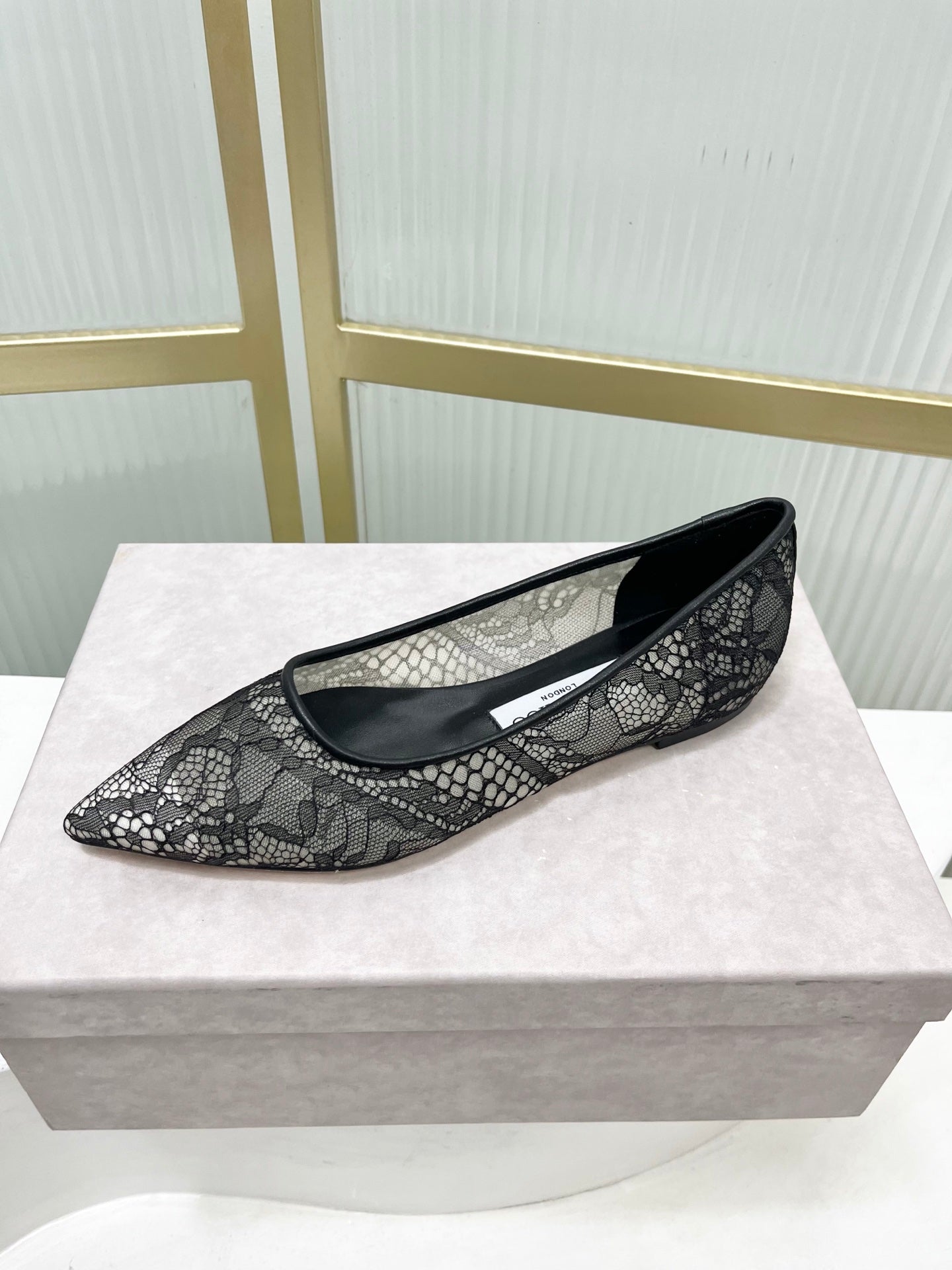 Jimmy 26s Ballet Flats Black Lace Sheepskin 605958