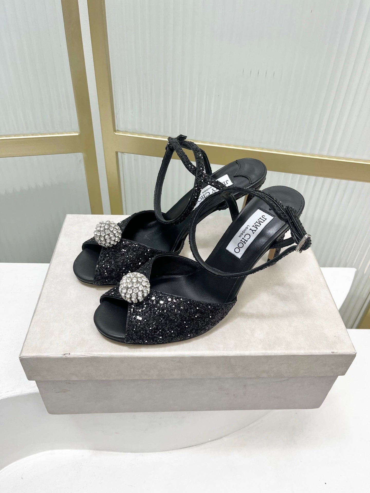 Jimmy 26s Peep-Toe High Heels  85 Black Lace Sheepskin 605975