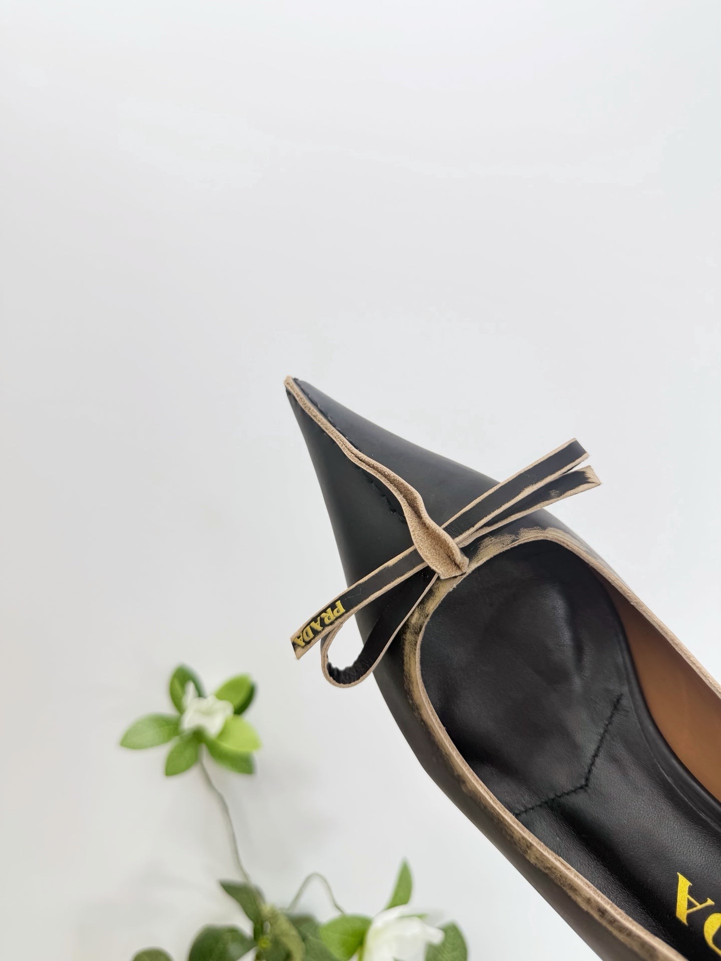 PRA 26SS Pump 55 Black Beige Cowhide 592405