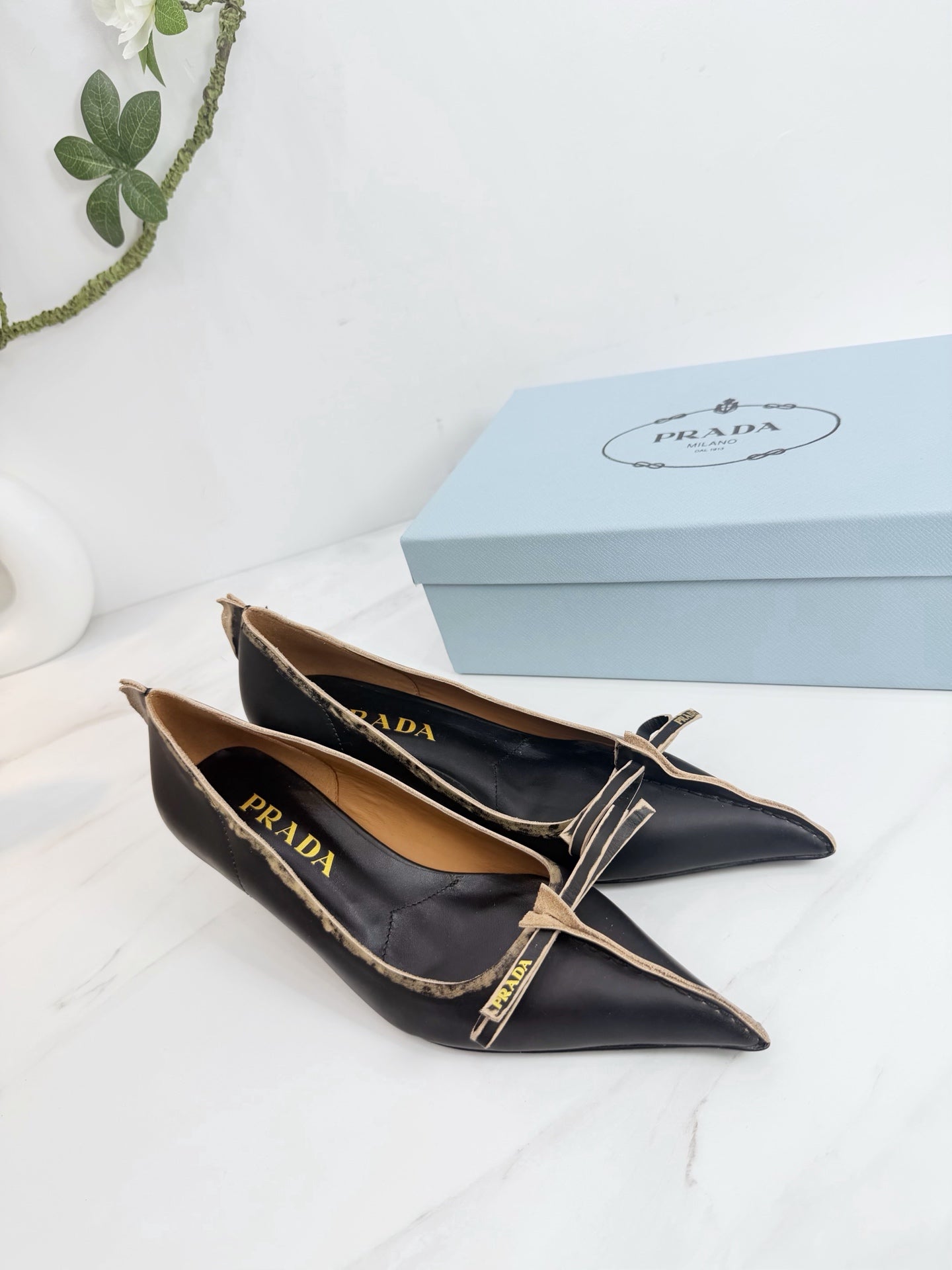 PRA 26SS Pump 55 Black Beige Cowhide 592405