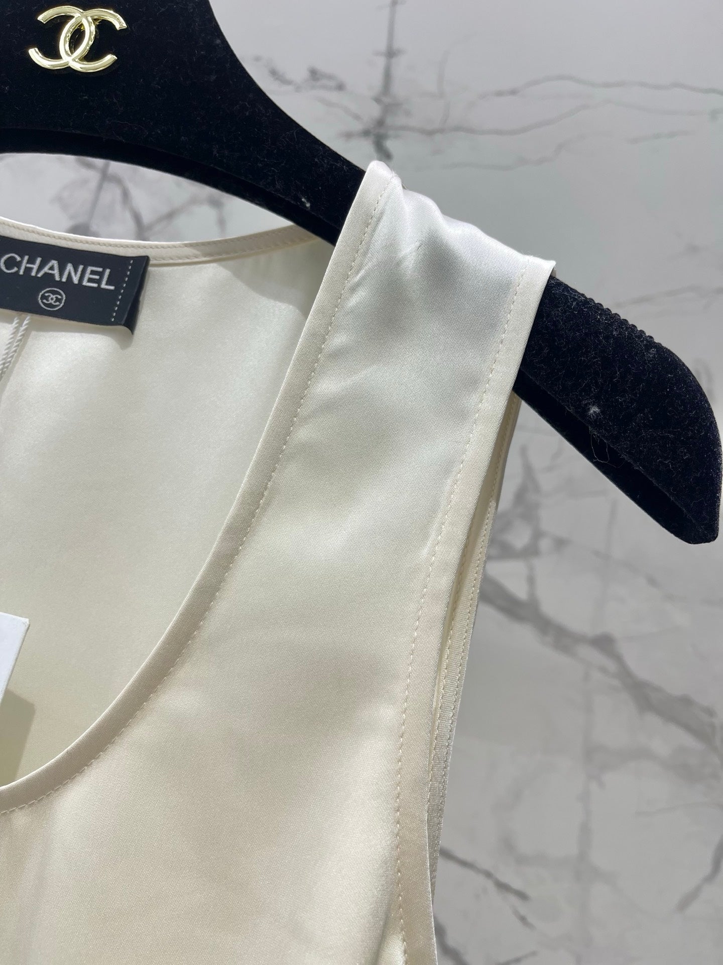Chanel 2026 Ruffled Acetate Sleeveless Vest Acetate 454297