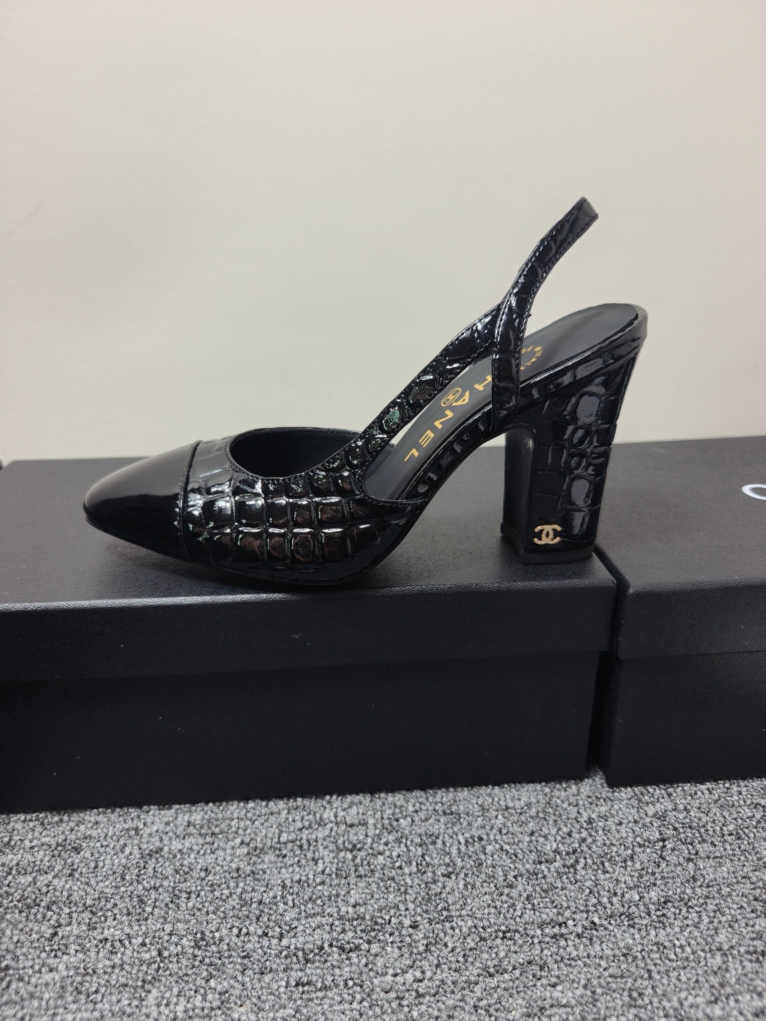 Chanel 2026 Crocodile Embossed Slingback Glossy Calfskin 855982