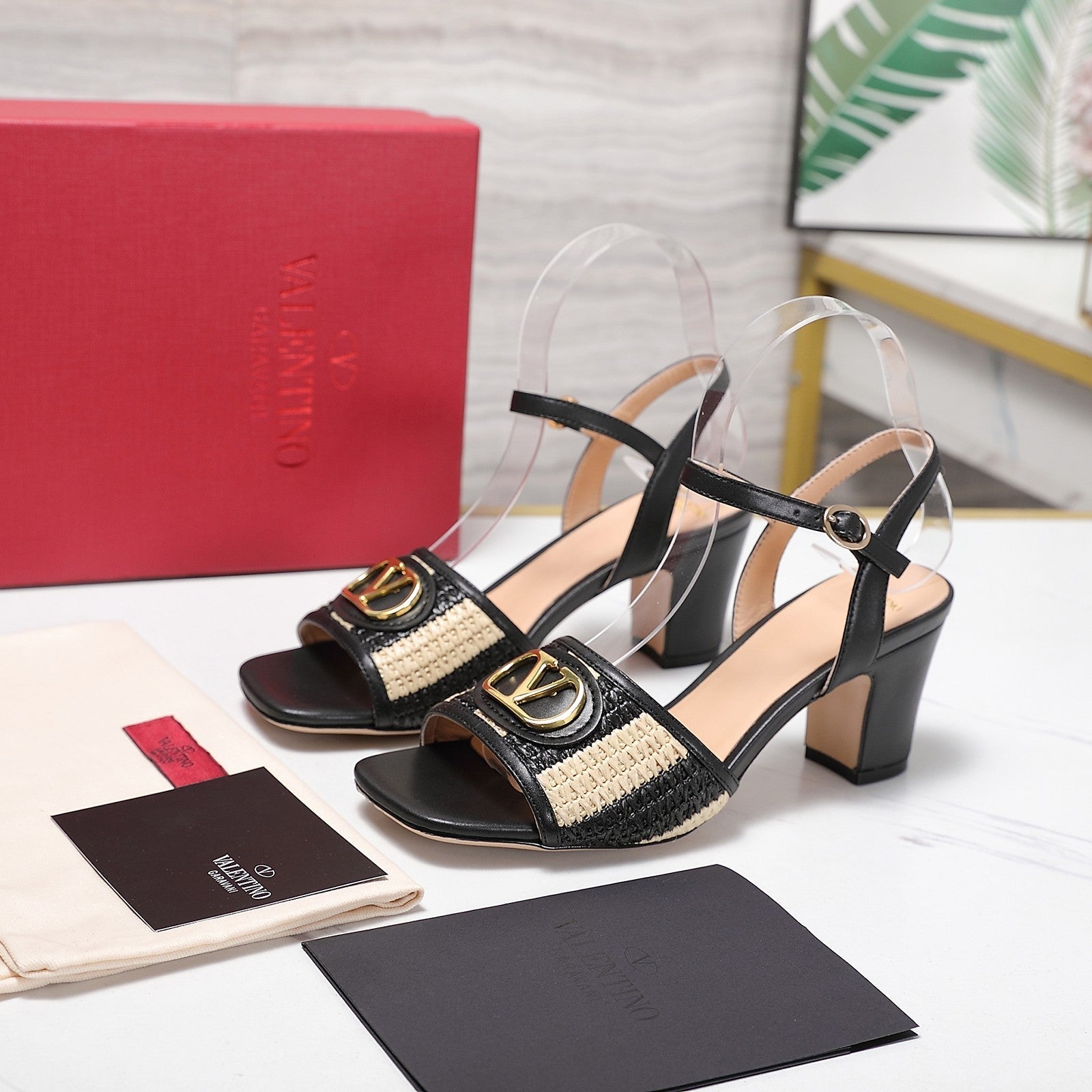Valentino 2026 Garavani VLogo Signature 75mm Sandal Woven Leather 864541