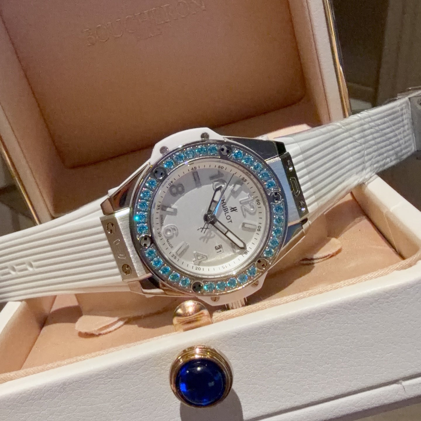 Hublot Big Bang One Click Joyful Steel Sky Blue 33mm Watch White Strap