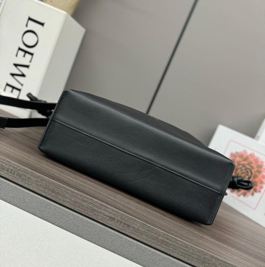 Loew Medium Flamenco Clutch 30cm Black Lambskin