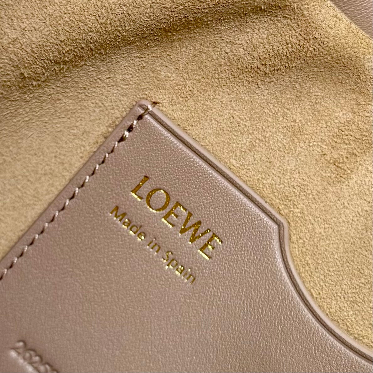 Loewe Ola Medium Bag Nude Beige Calfskin 274679