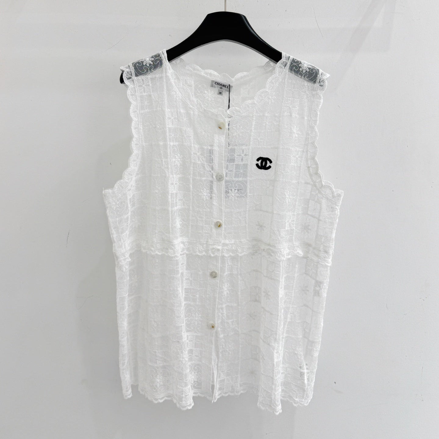 Chanel 2026 Lace Sleeveless Vest White Cotton 294458