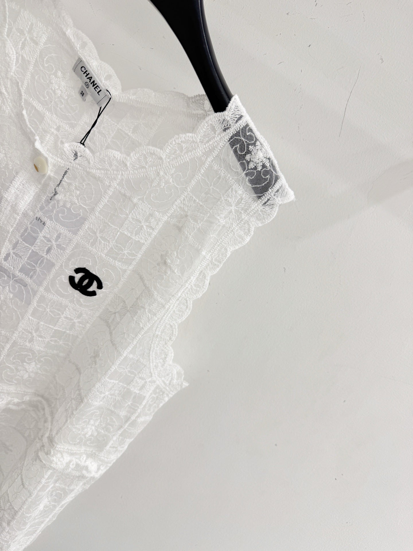 Chanel 2026 Lace Sleeveless Vest White Cotton 294458